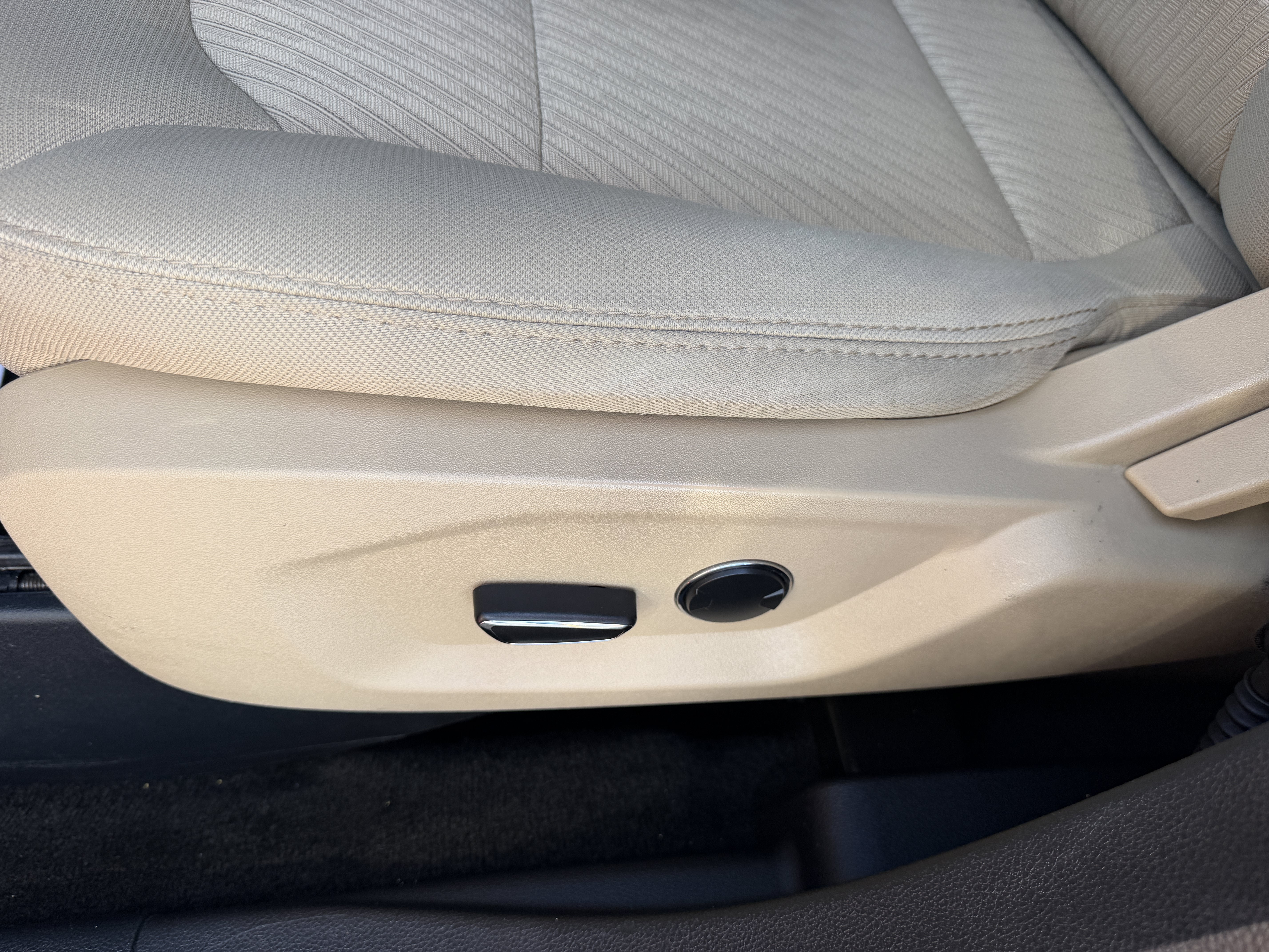 2017 Ford Explorer Base