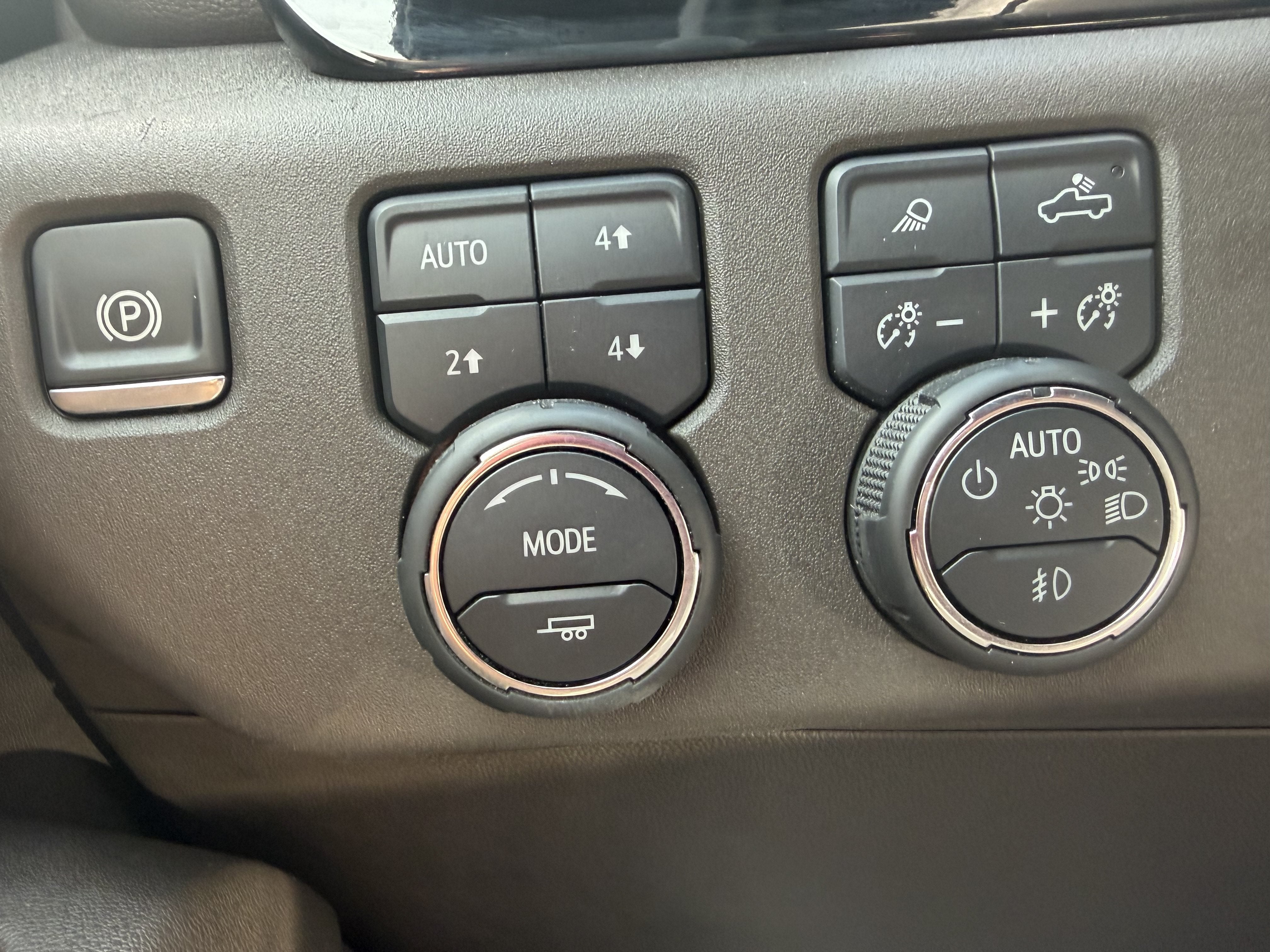 2025 Chevrolet Silverado 3500 HD LTZ