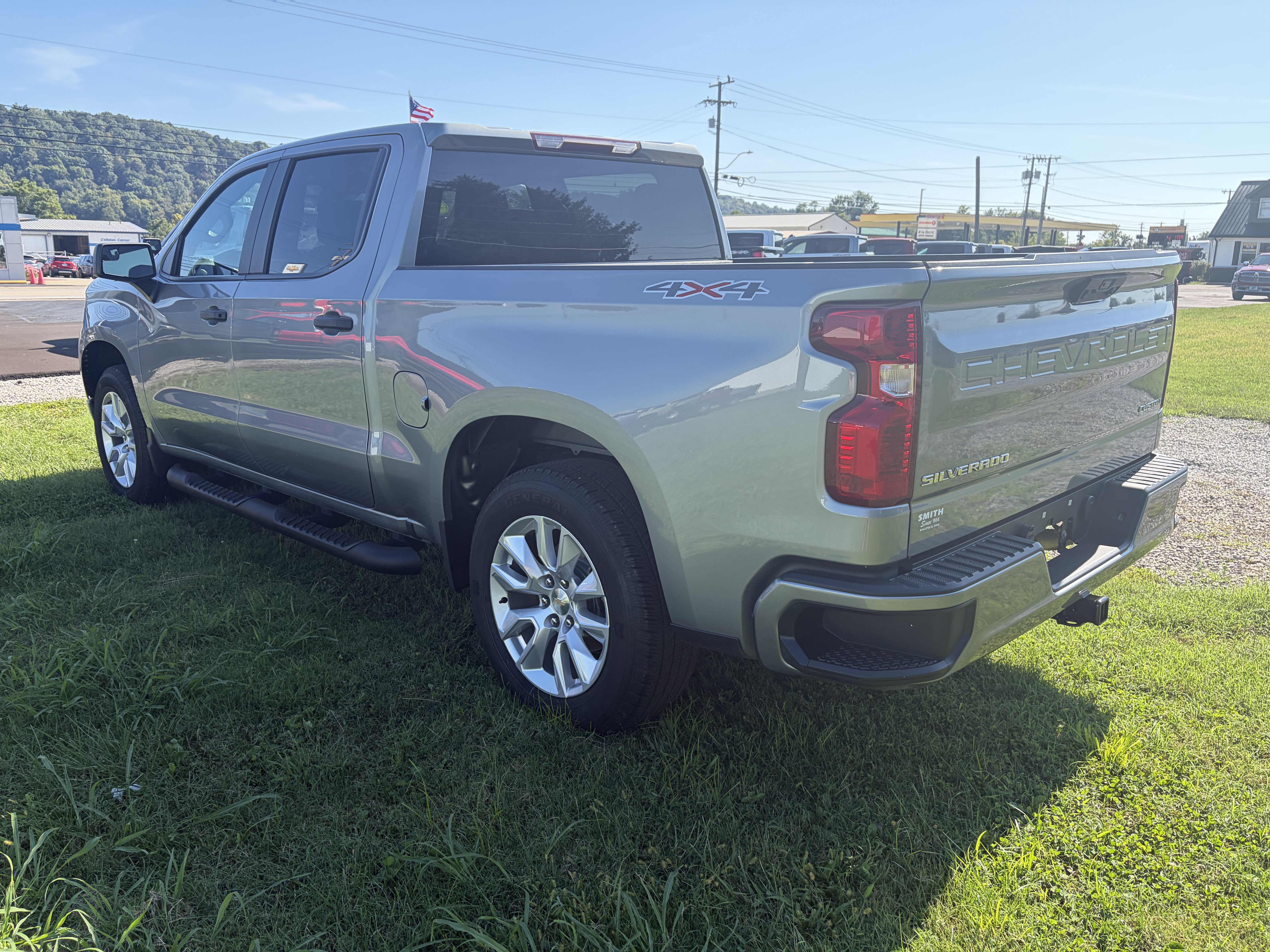 2024 Chevrolet Silverado 1500 Custom