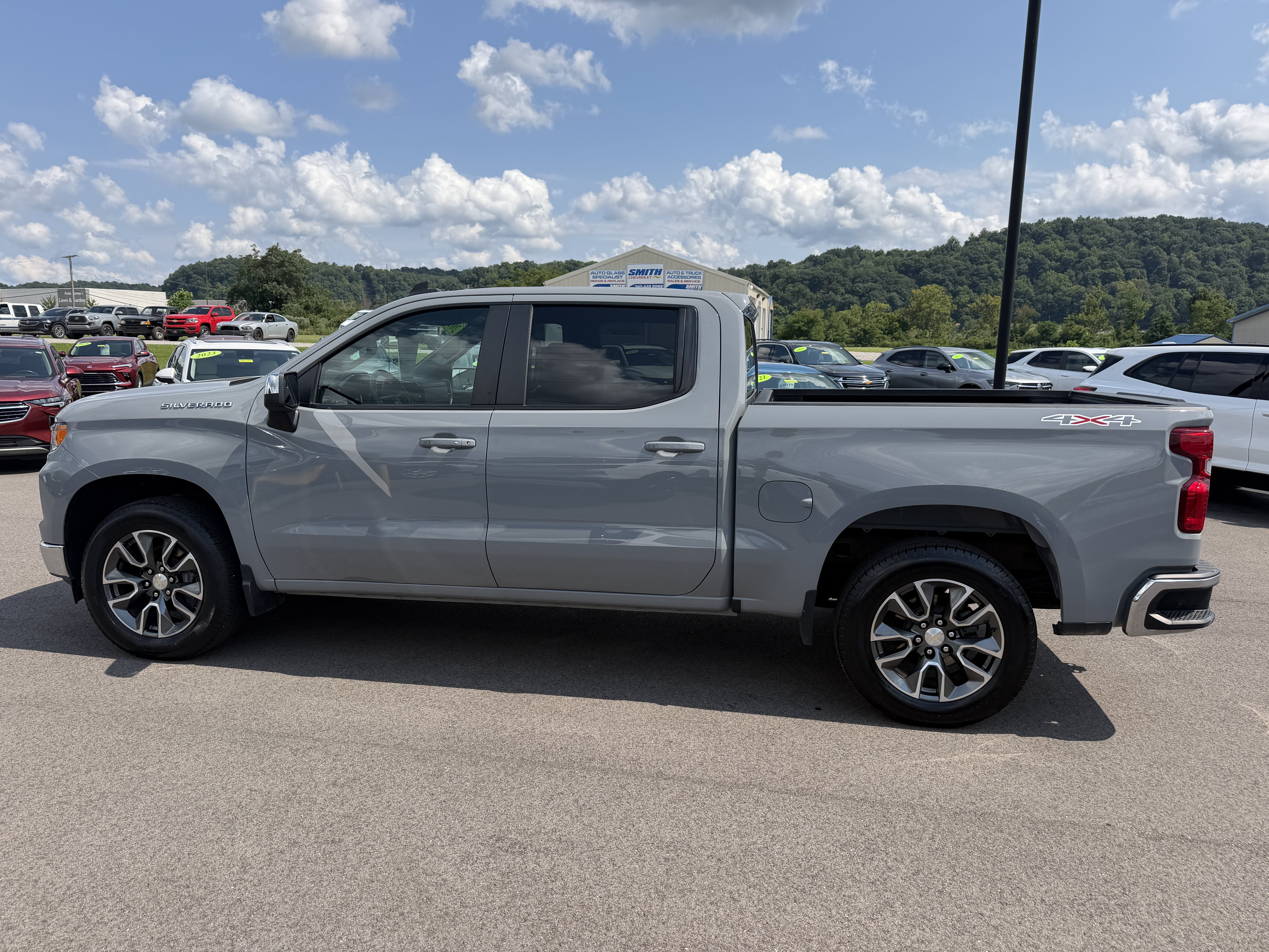 2024 Chevrolet Silverado 1500 LT (2FL)