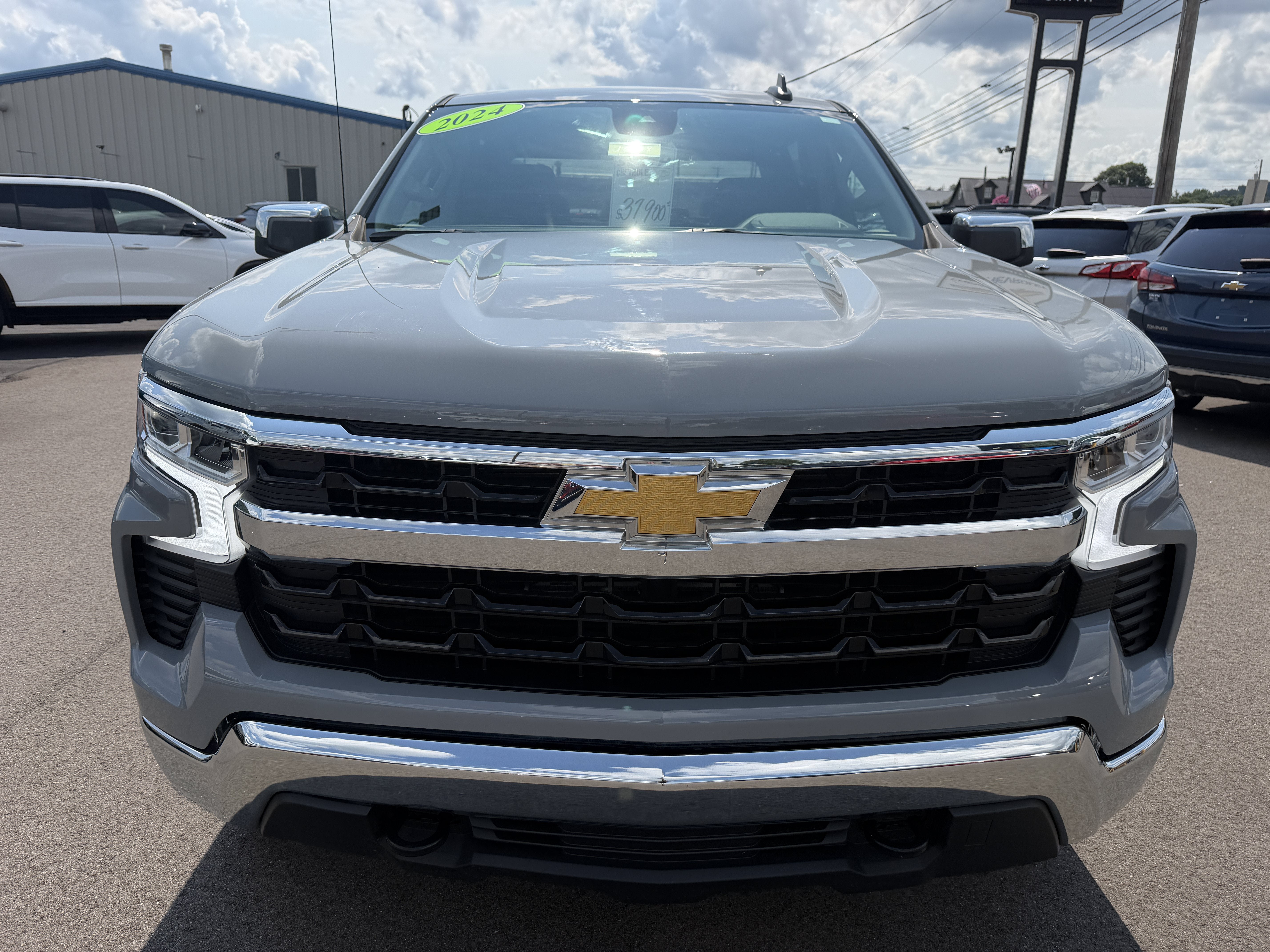 2024 Chevrolet Silverado 1500 LT (2FL)