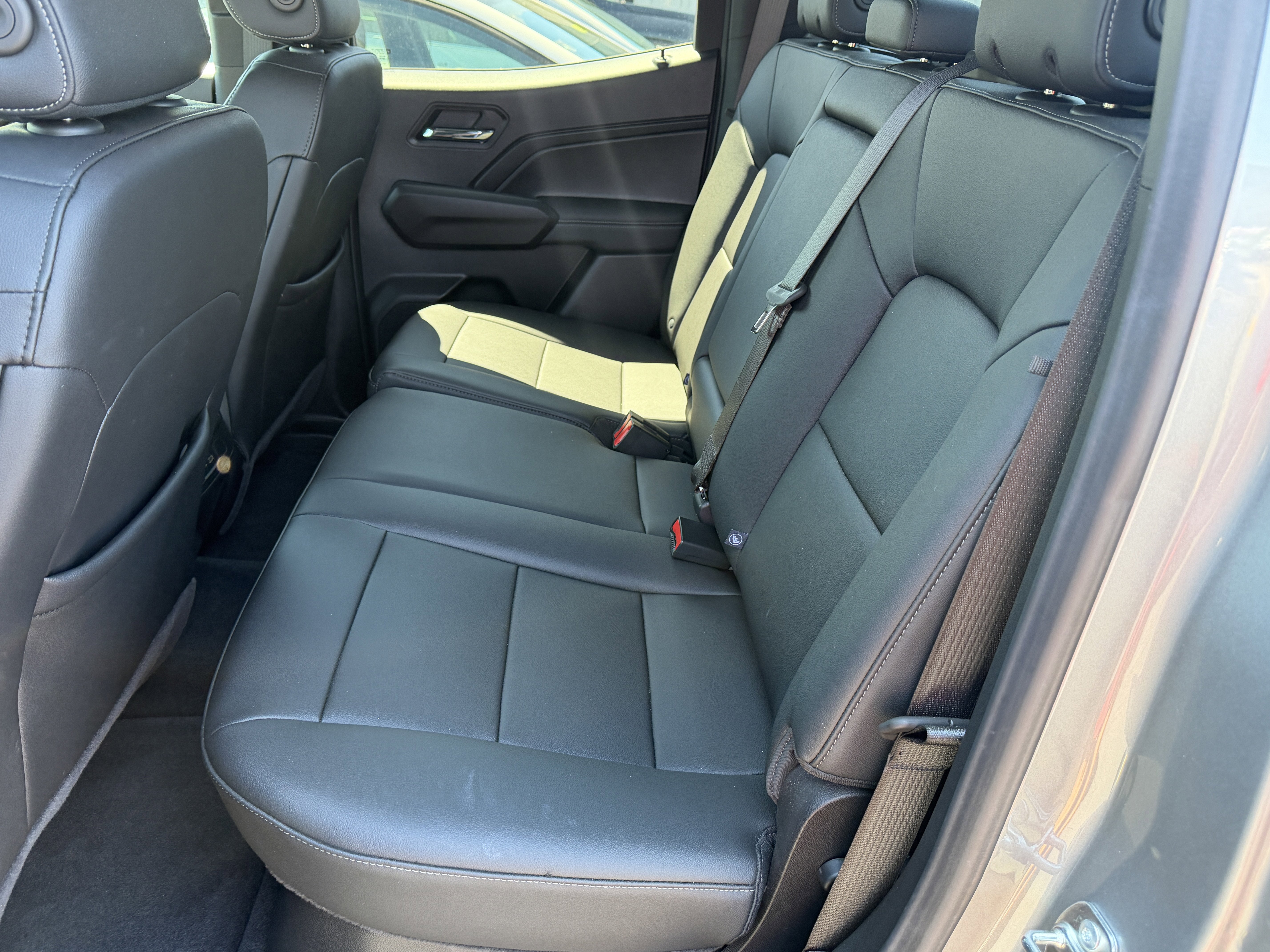 2025 Chevrolet Colorado WT/LT