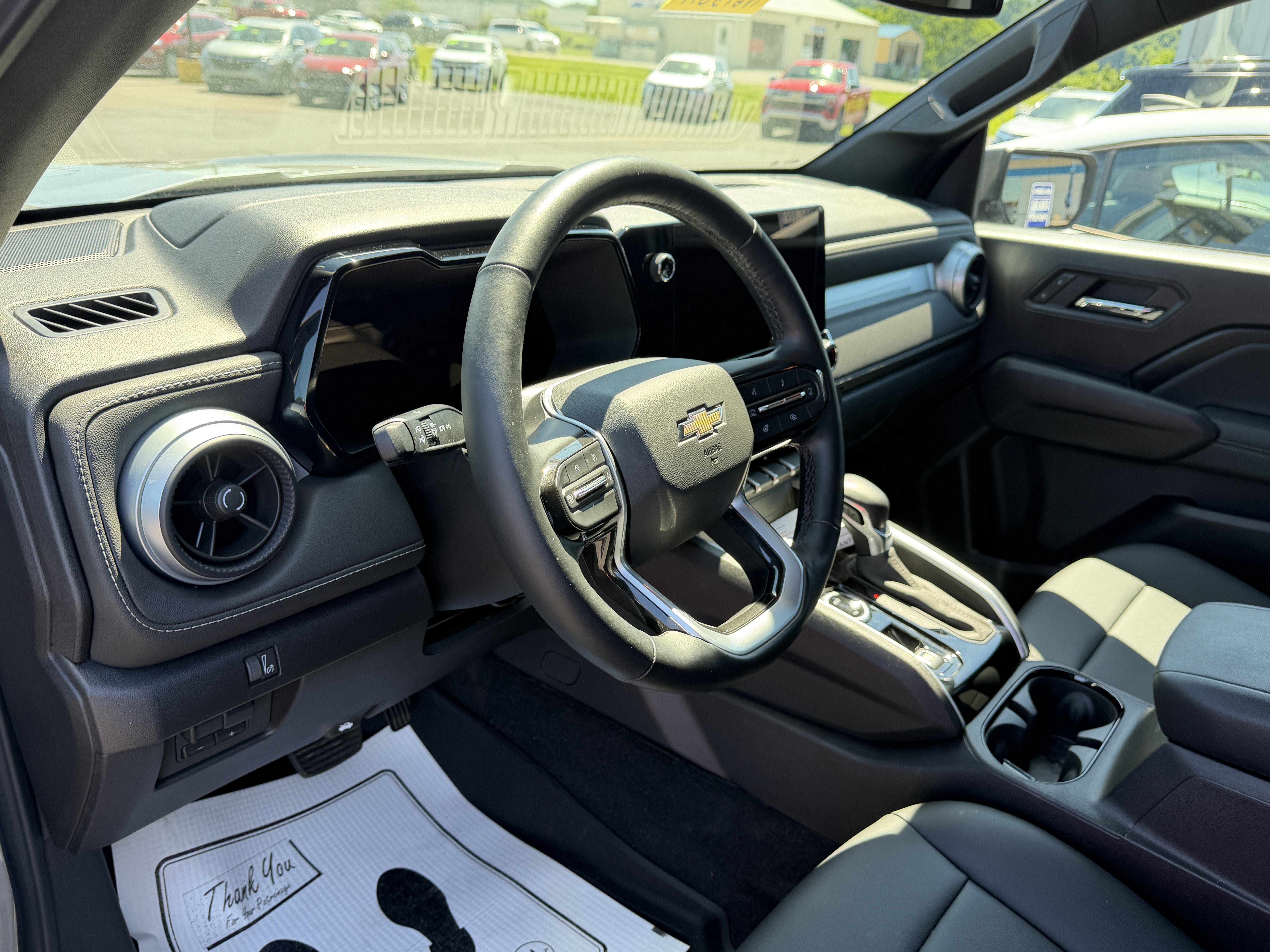 2025 Chevrolet Colorado WT/LT