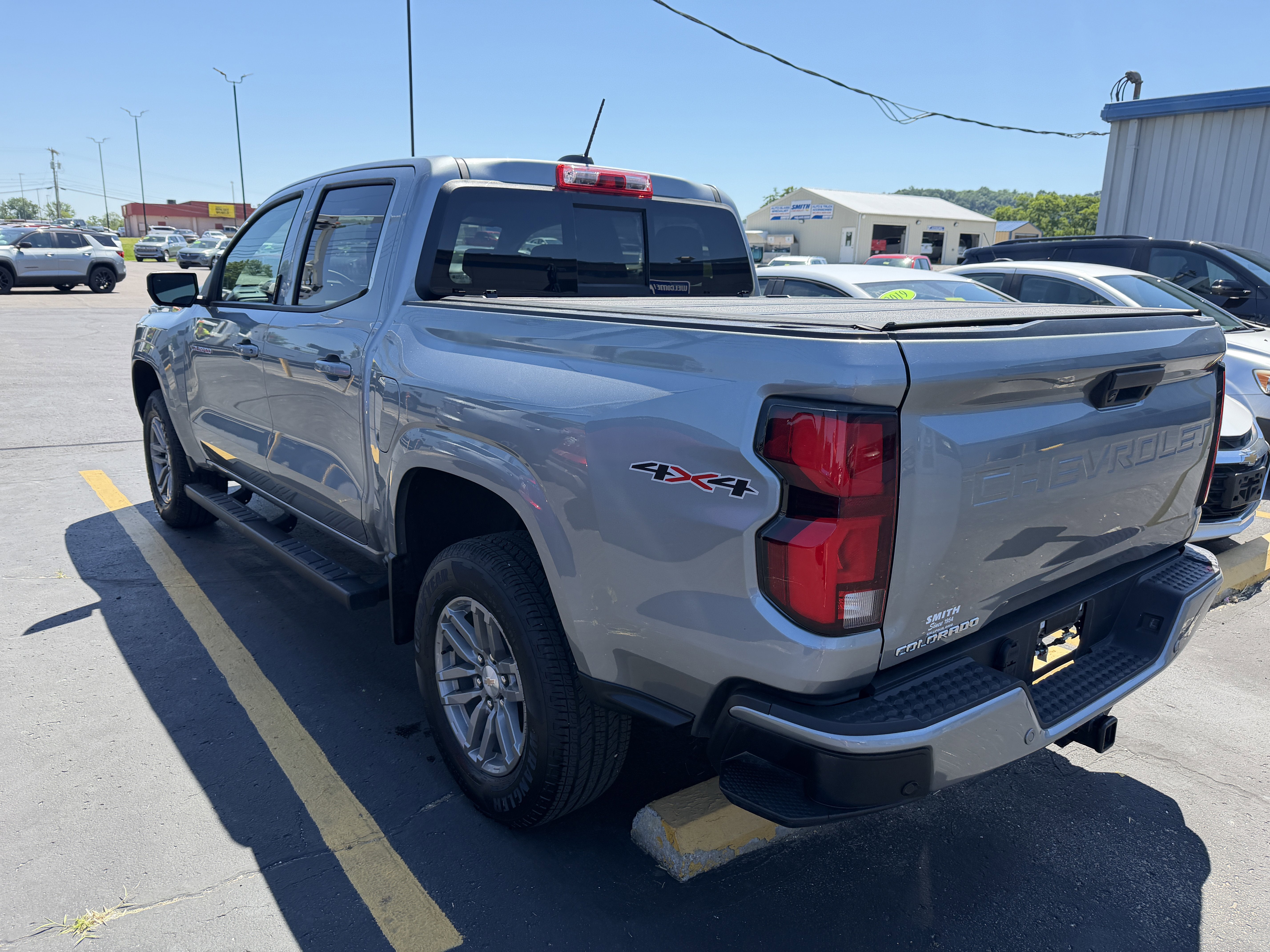 2025 Chevrolet Colorado WT/LT