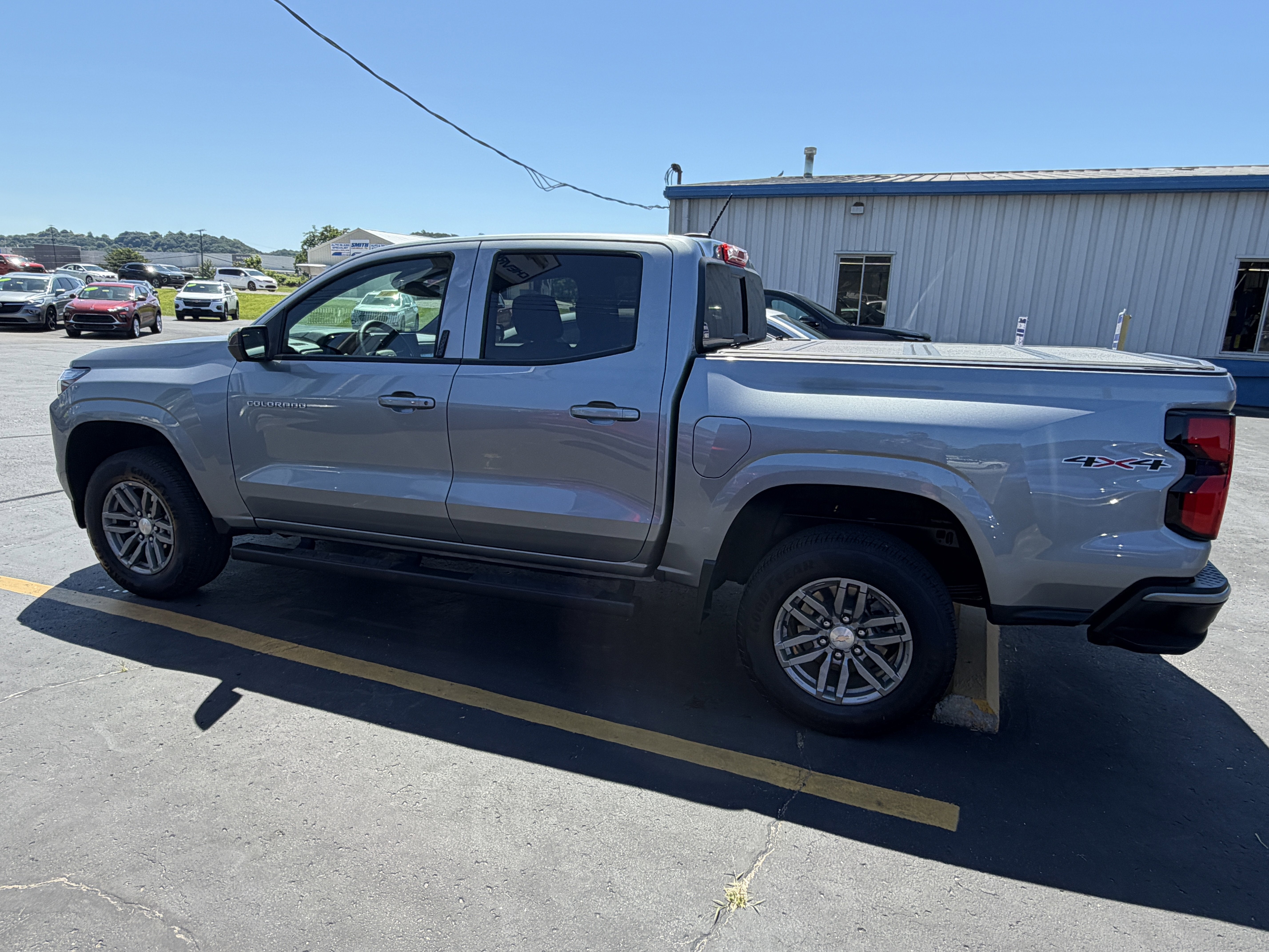 2025 Chevrolet Colorado WT/LT