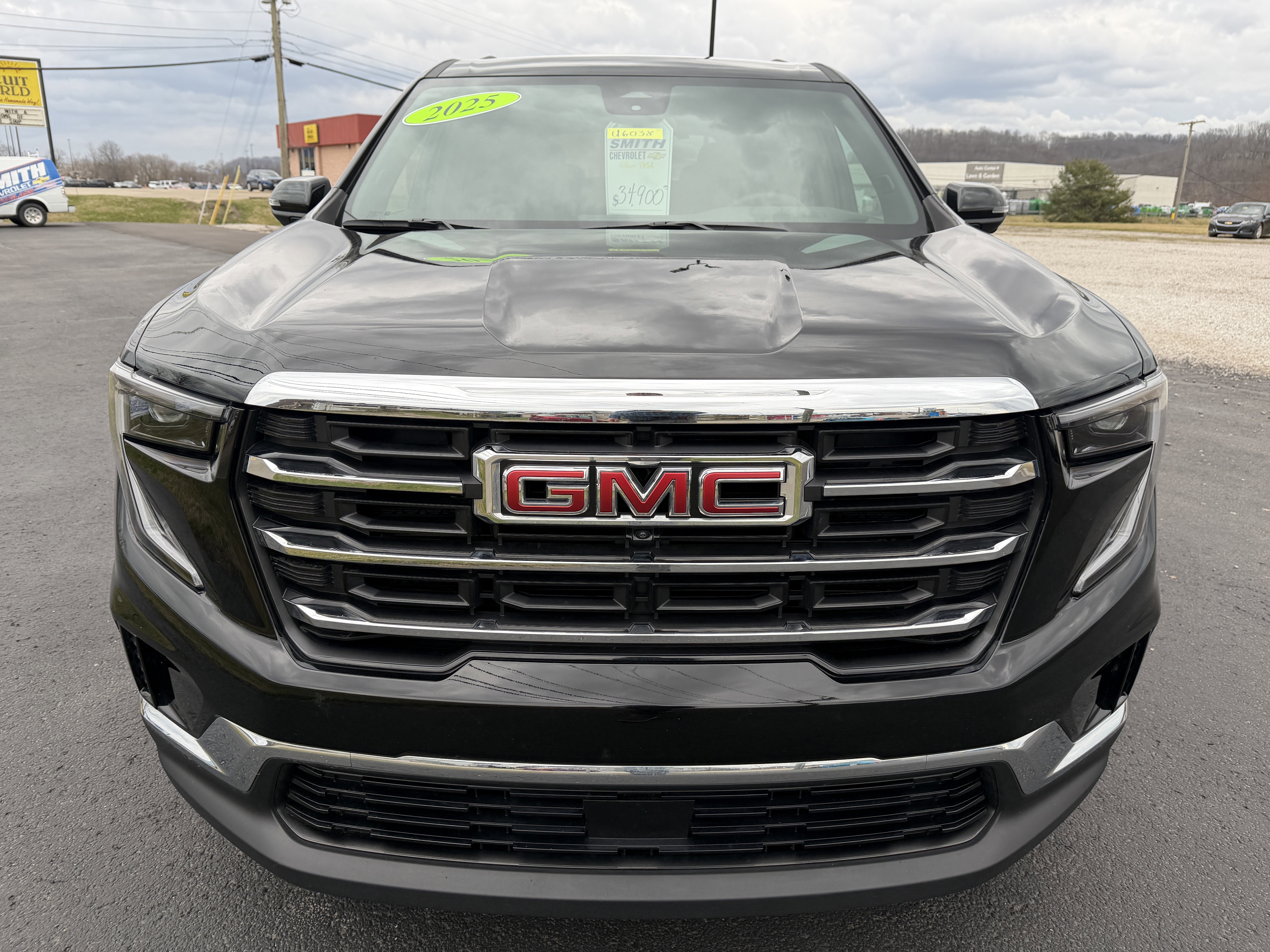 2025 GMC Acadia Elevation