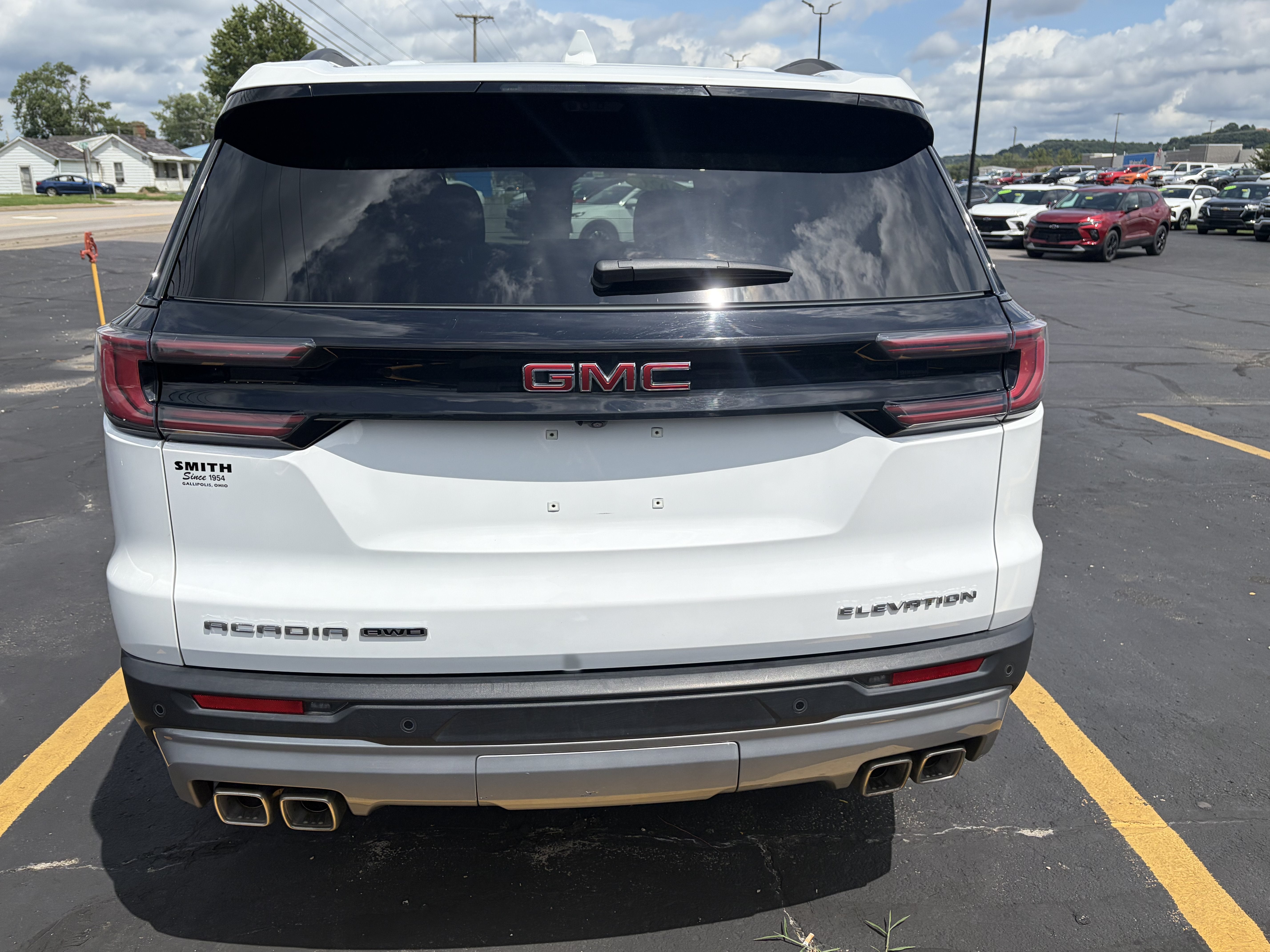 2026 GMC Acadia Elevation