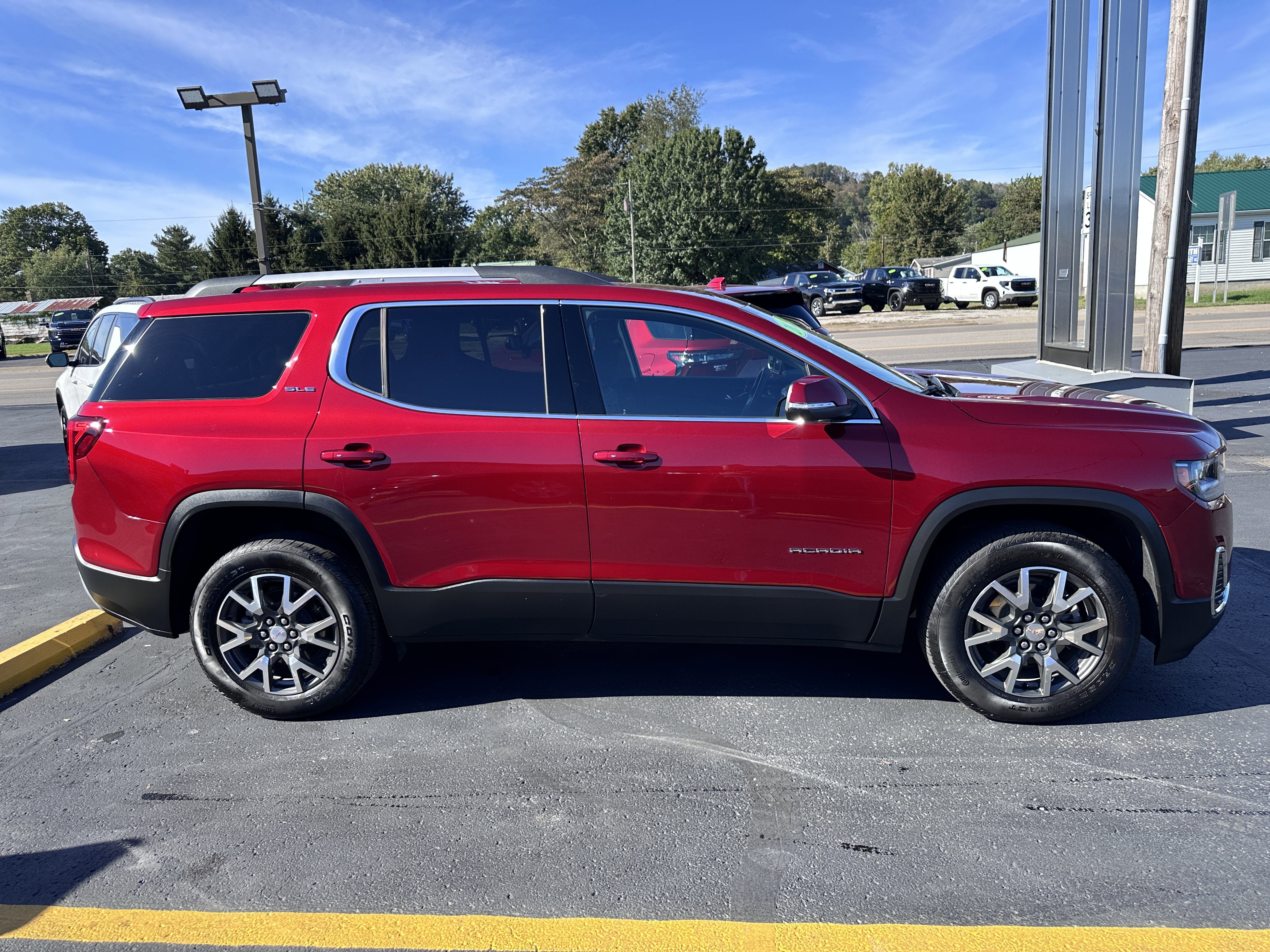 2023 GMC Acadia SLE