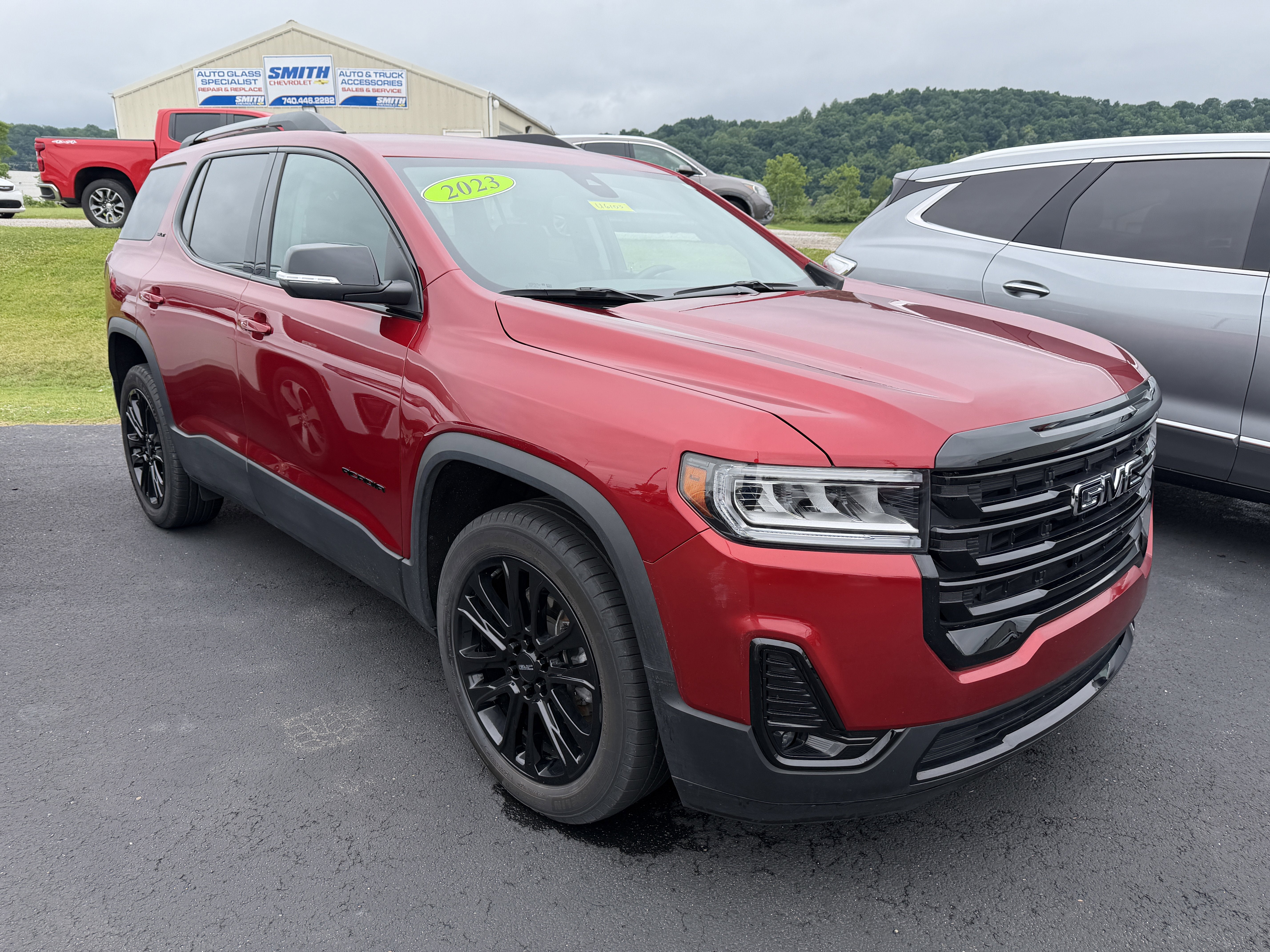 2023 GMC Acadia SLT