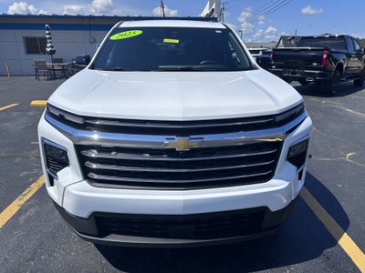 2025 Chevrolet Traverse LT