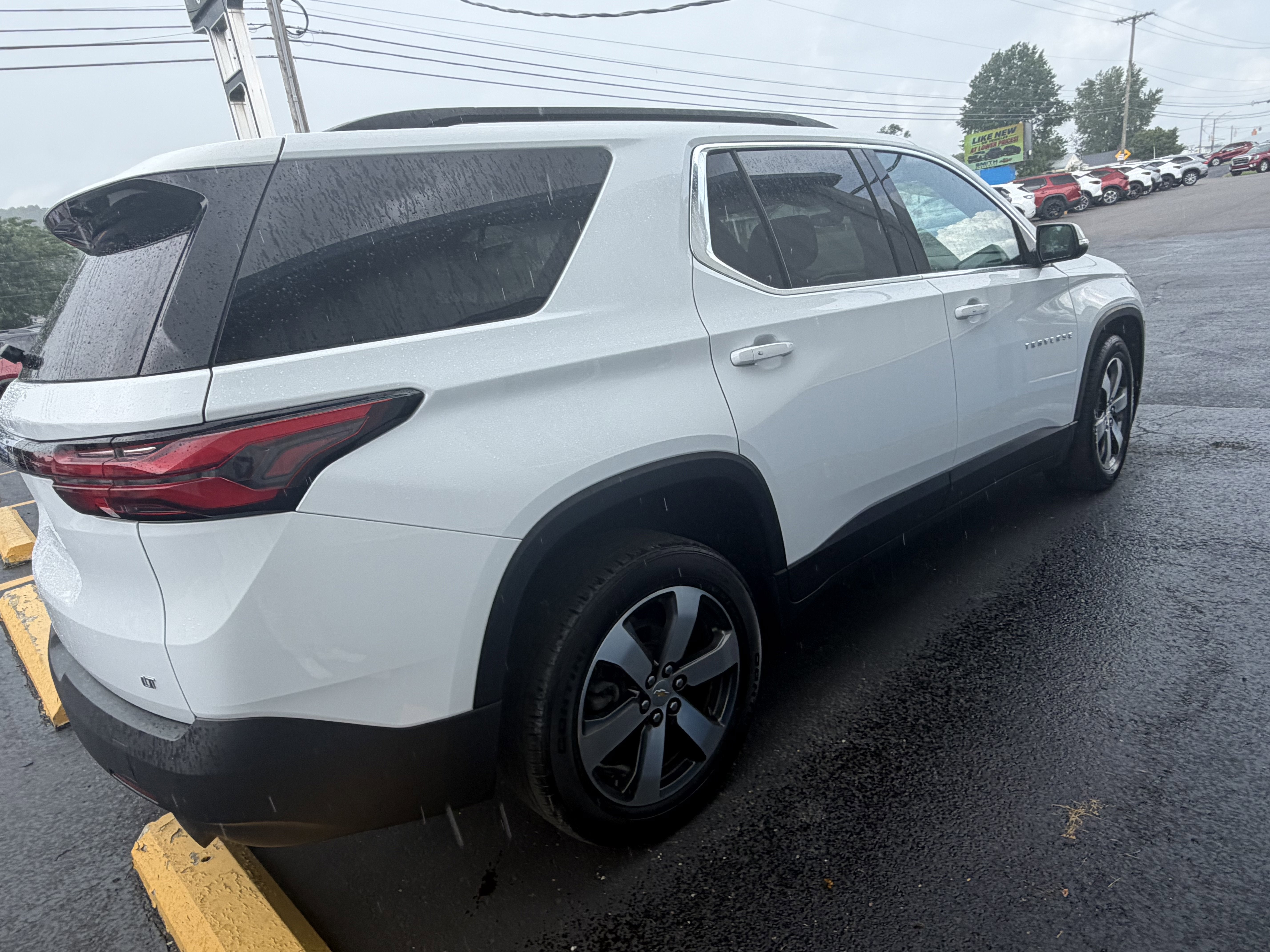 2023 Chevrolet Traverse LT Leather