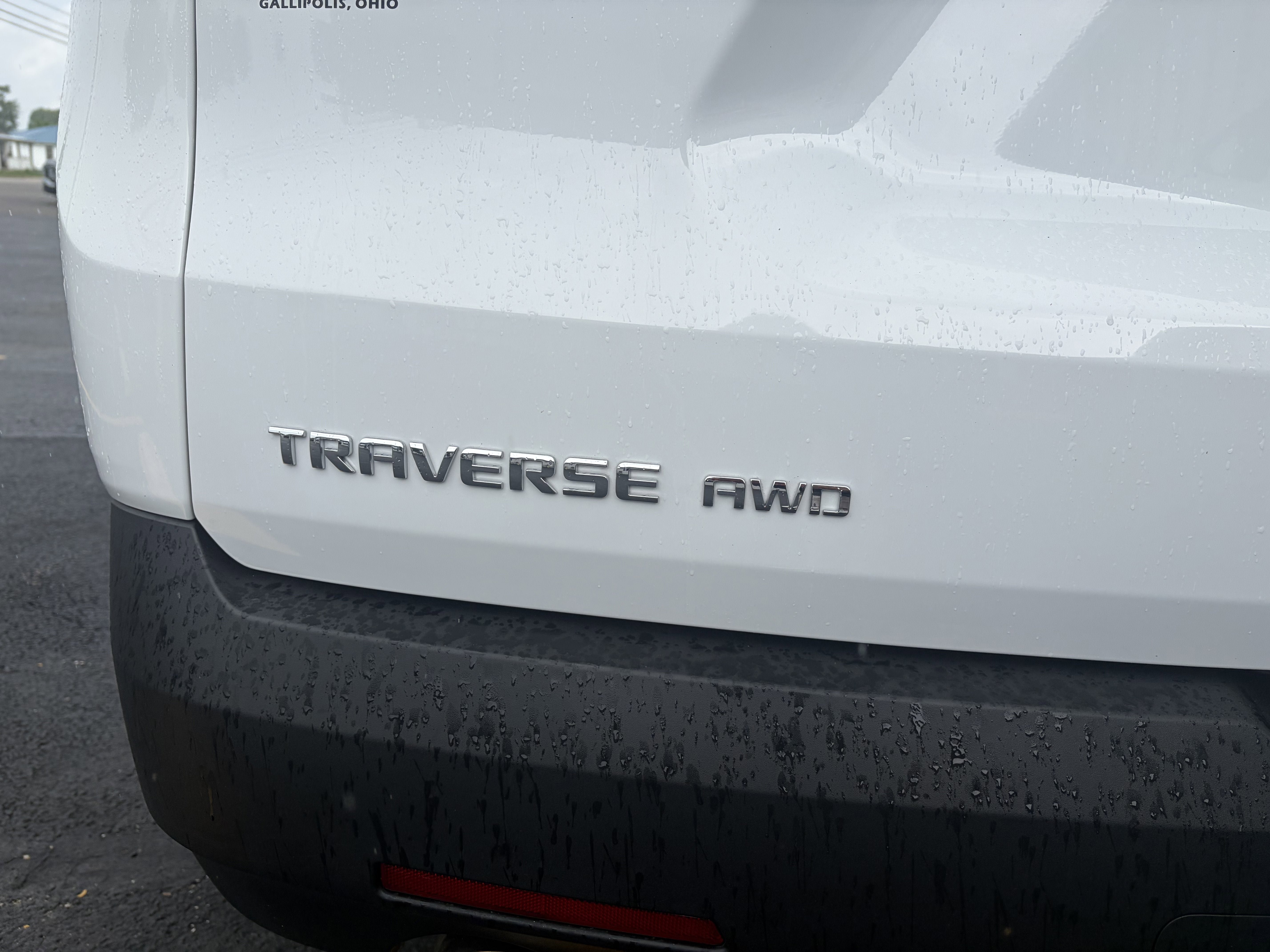 2023 Chevrolet Traverse LT Leather