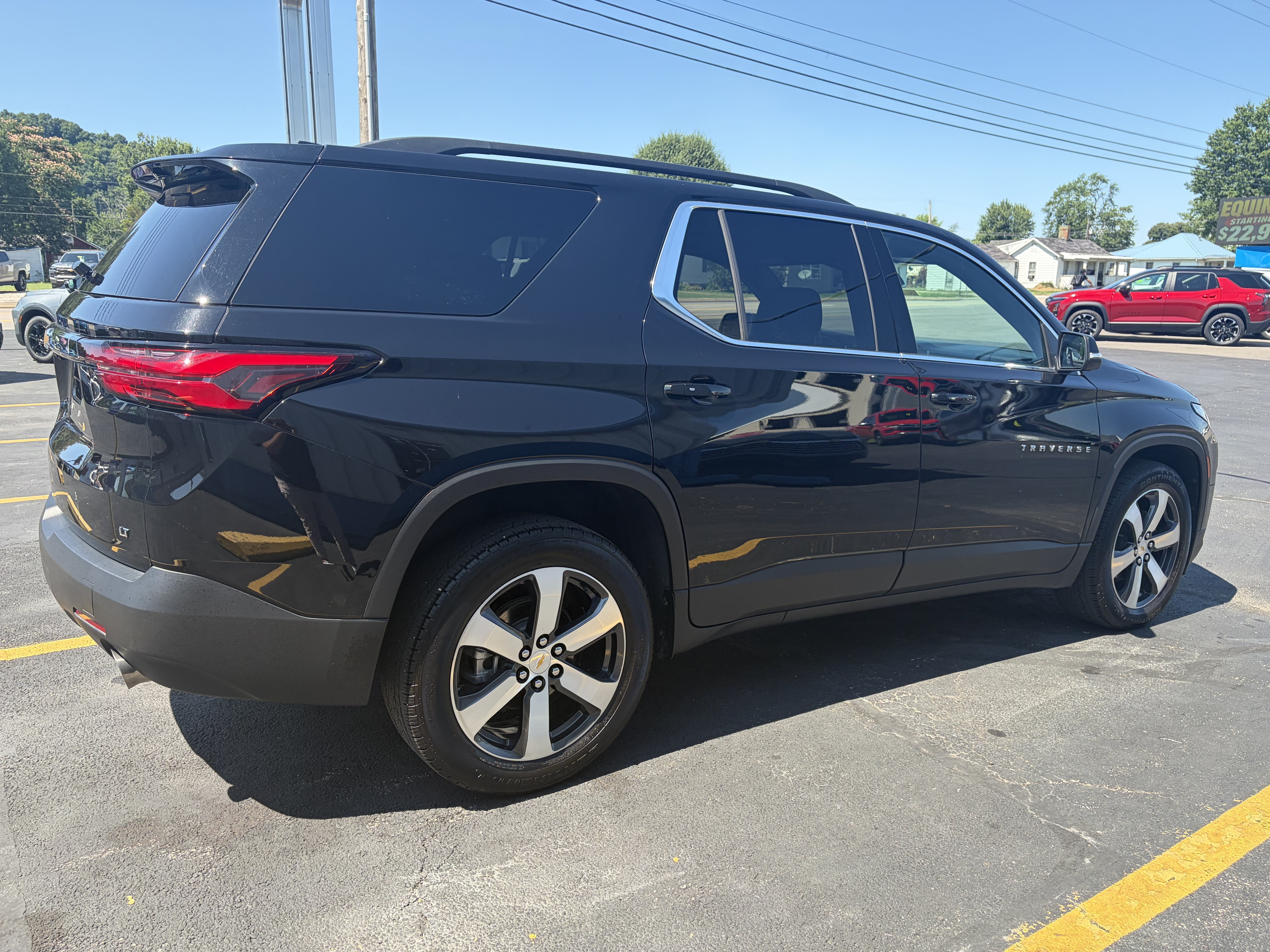 2023 Chevrolet Traverse LT Leather