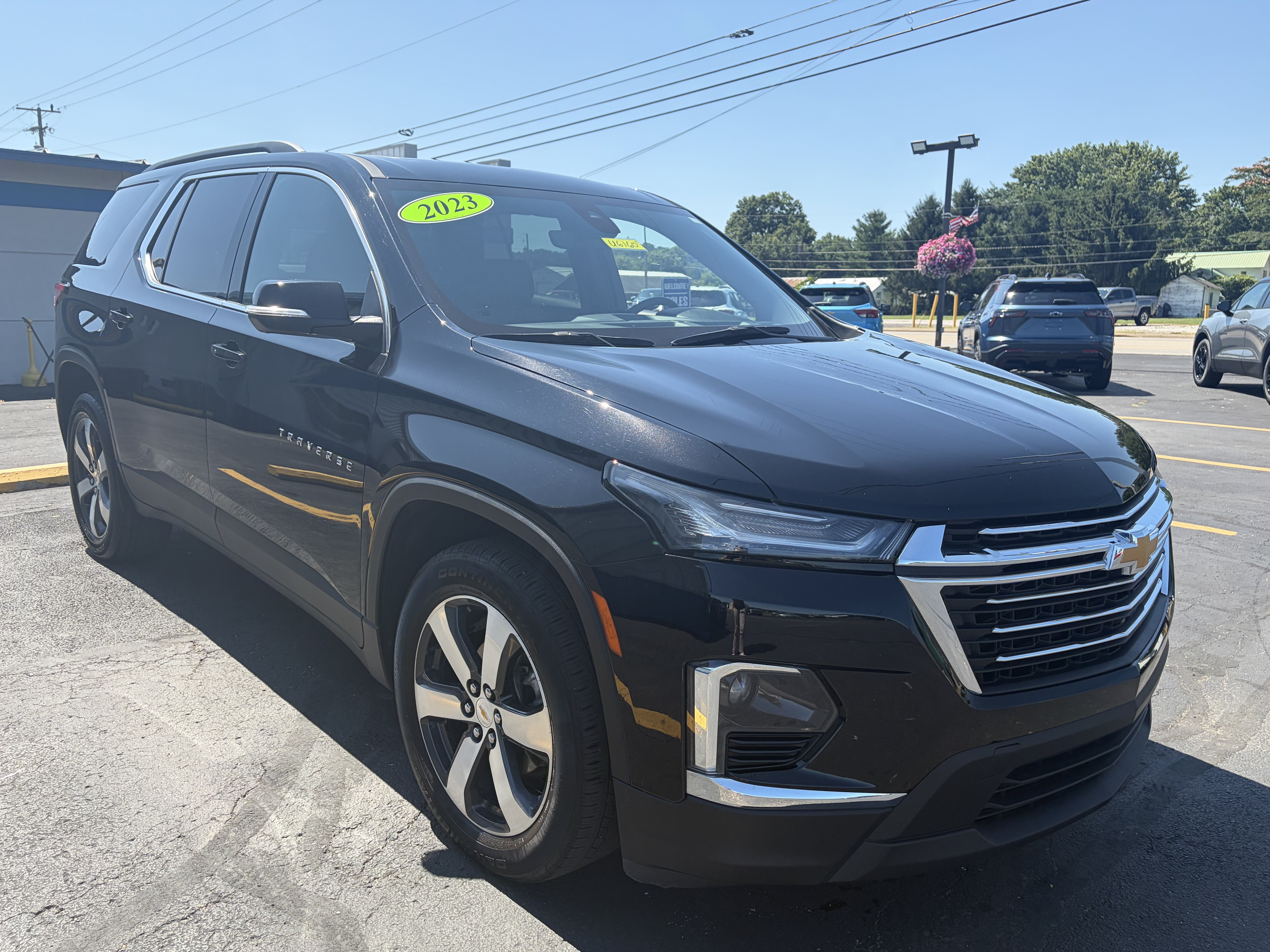 2023 Chevrolet Traverse LT Leather