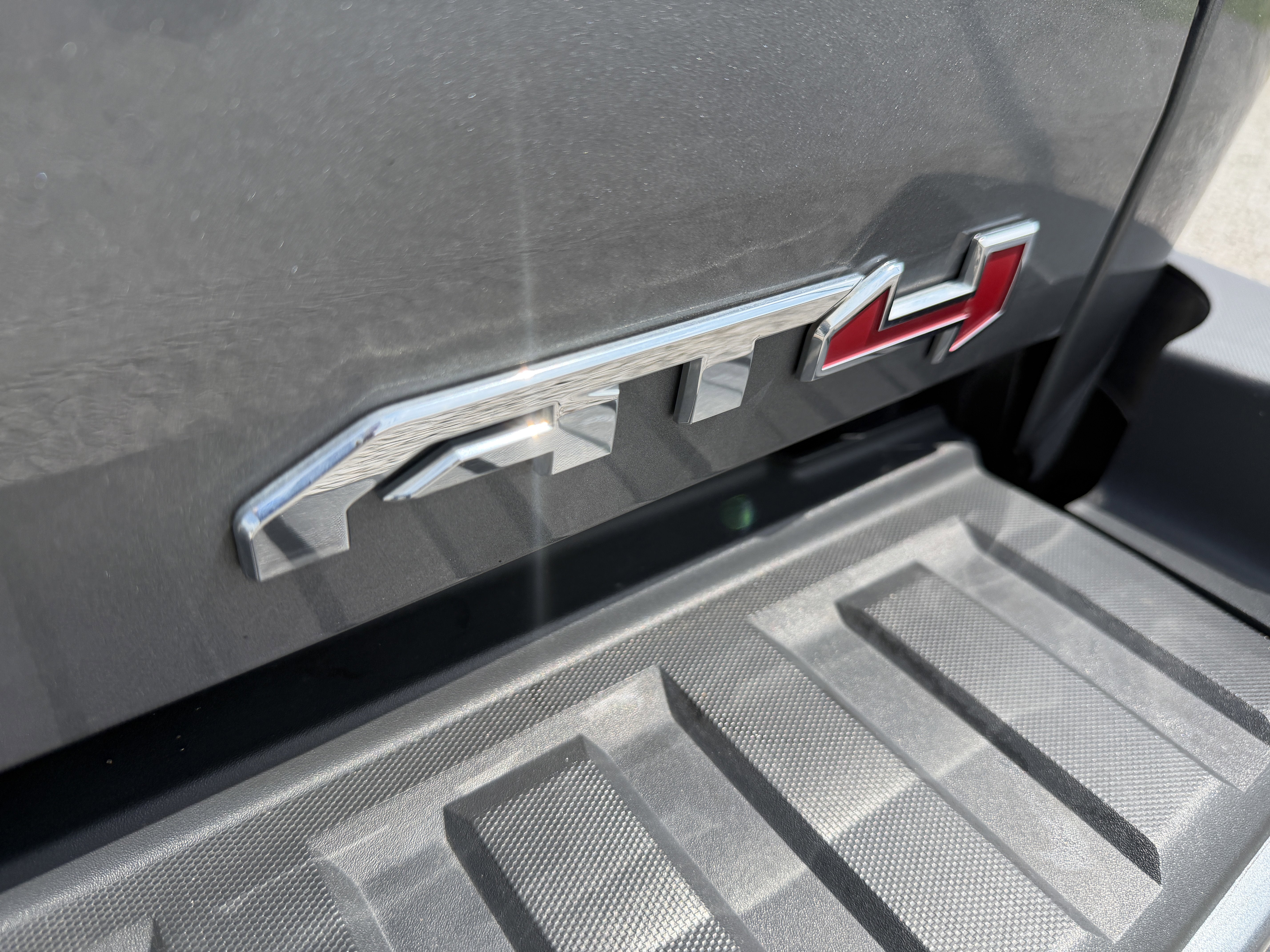 2022 GMC Canyon AT4 - Leather