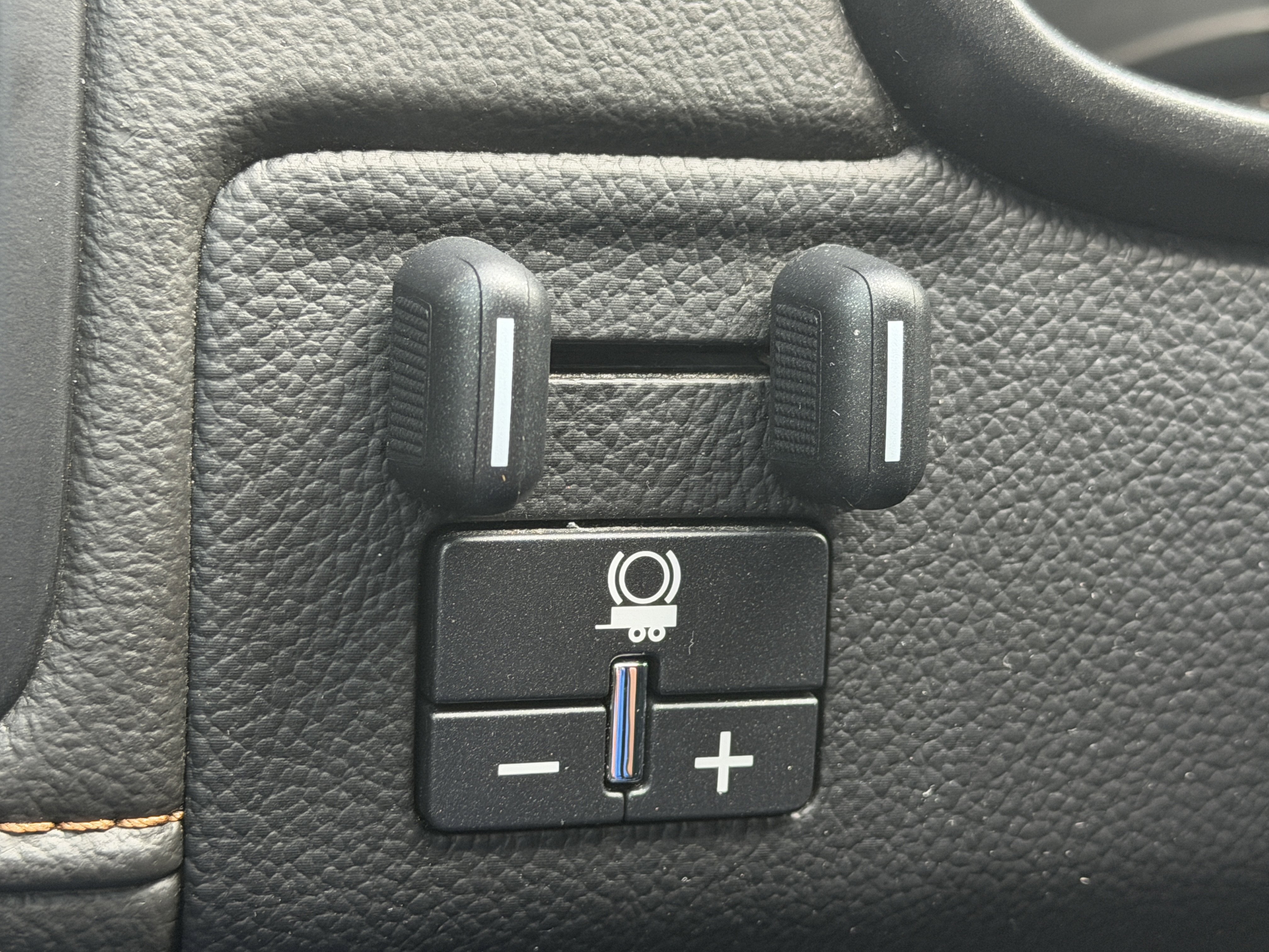 2022 GMC Canyon AT4 - Leather