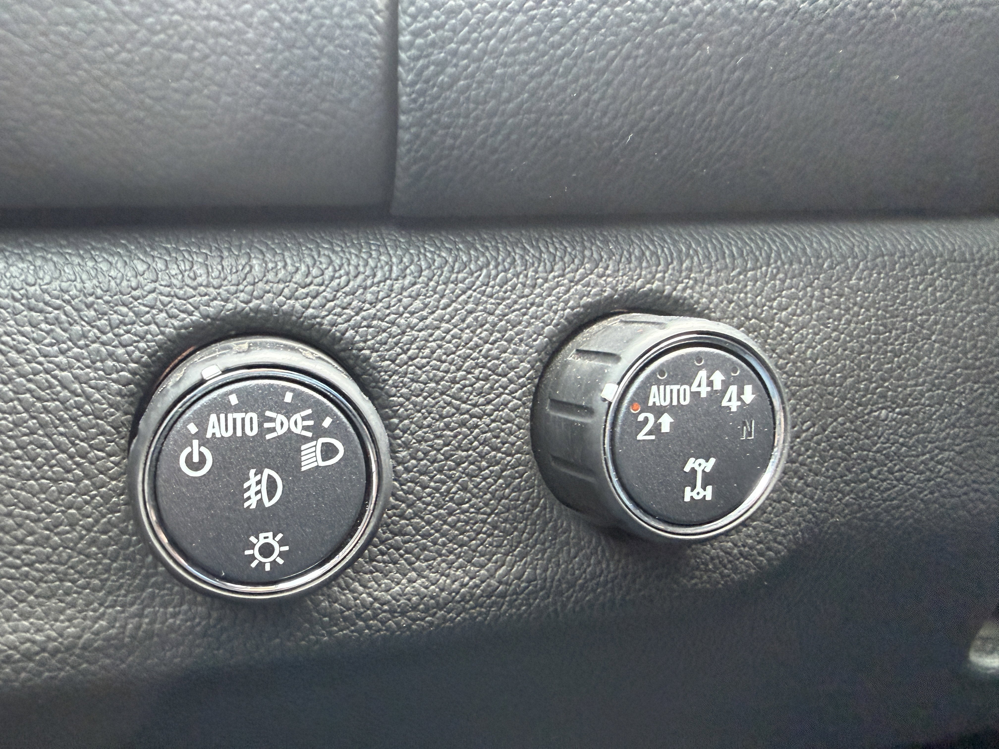 2022 GMC Canyon AT4 - Leather