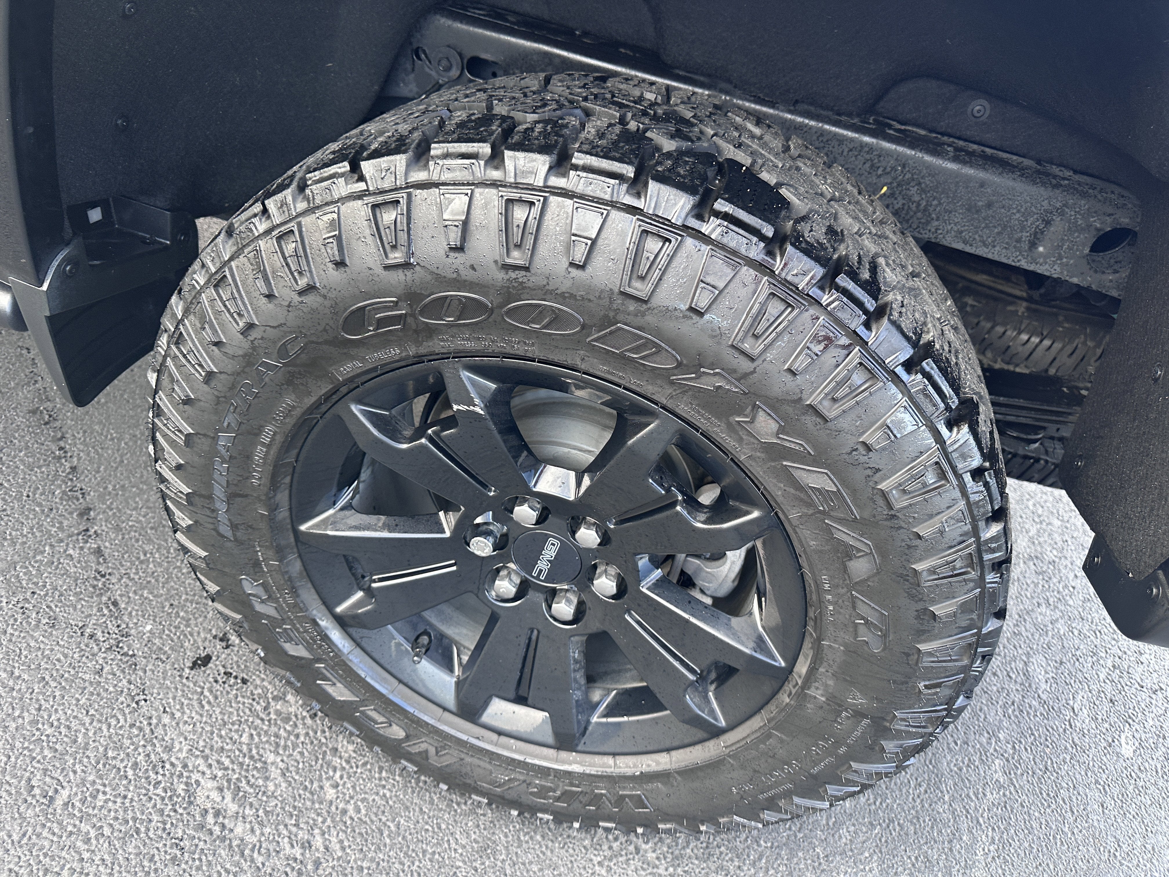 2022 GMC Canyon AT4 - Leather