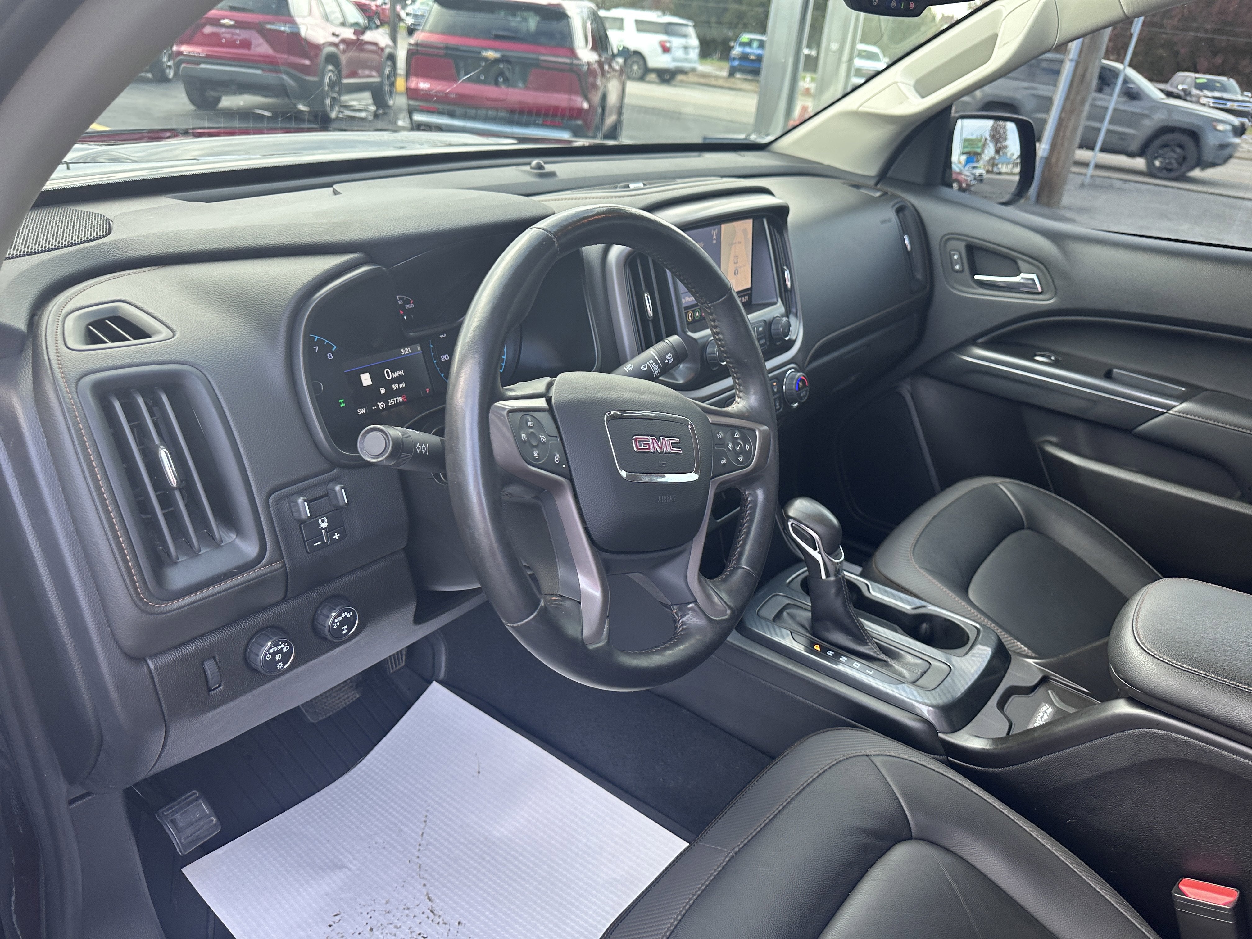 2022 GMC Canyon AT4 - Leather