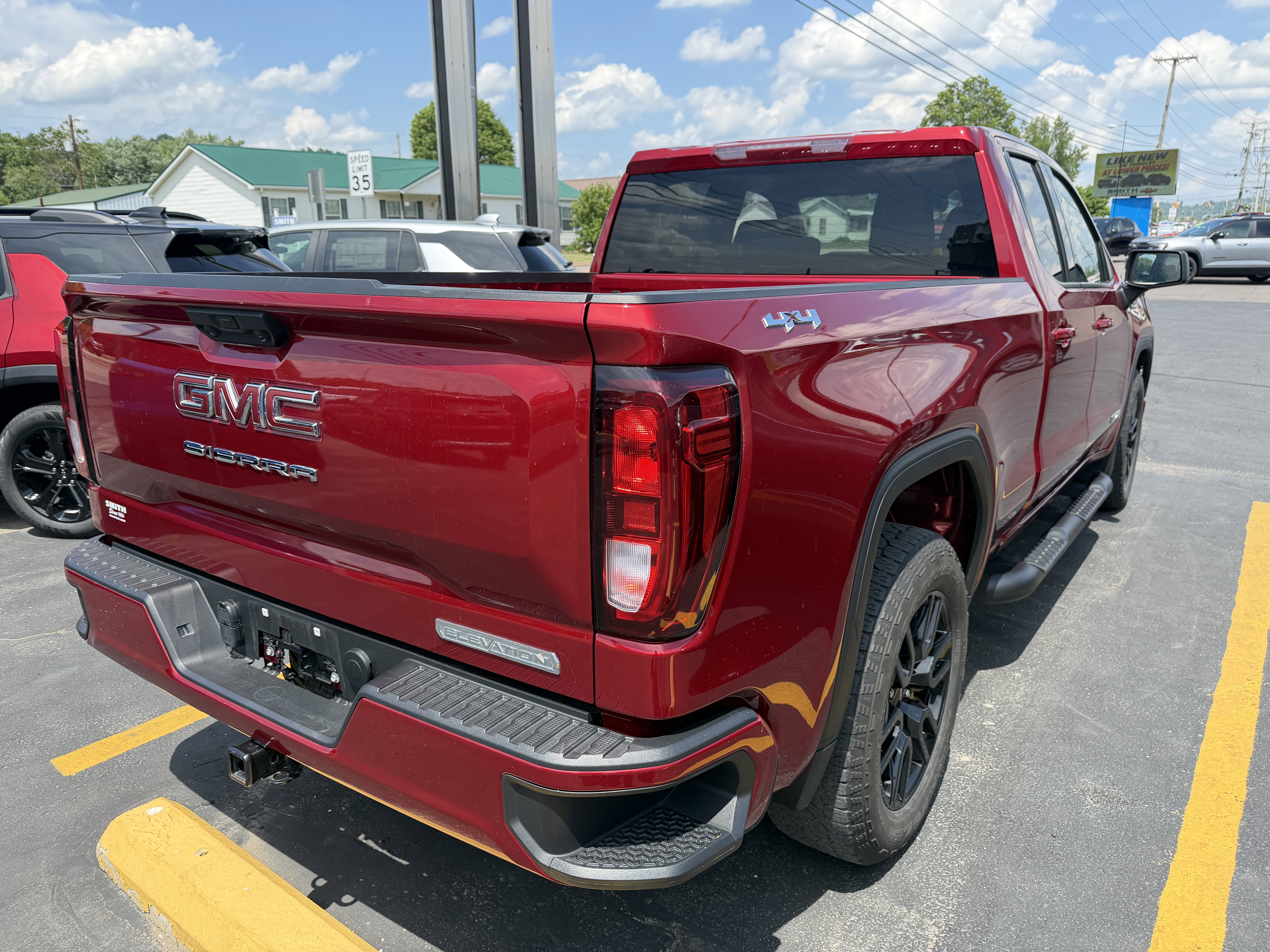 2023 GMC Sierra 1500 Elevation