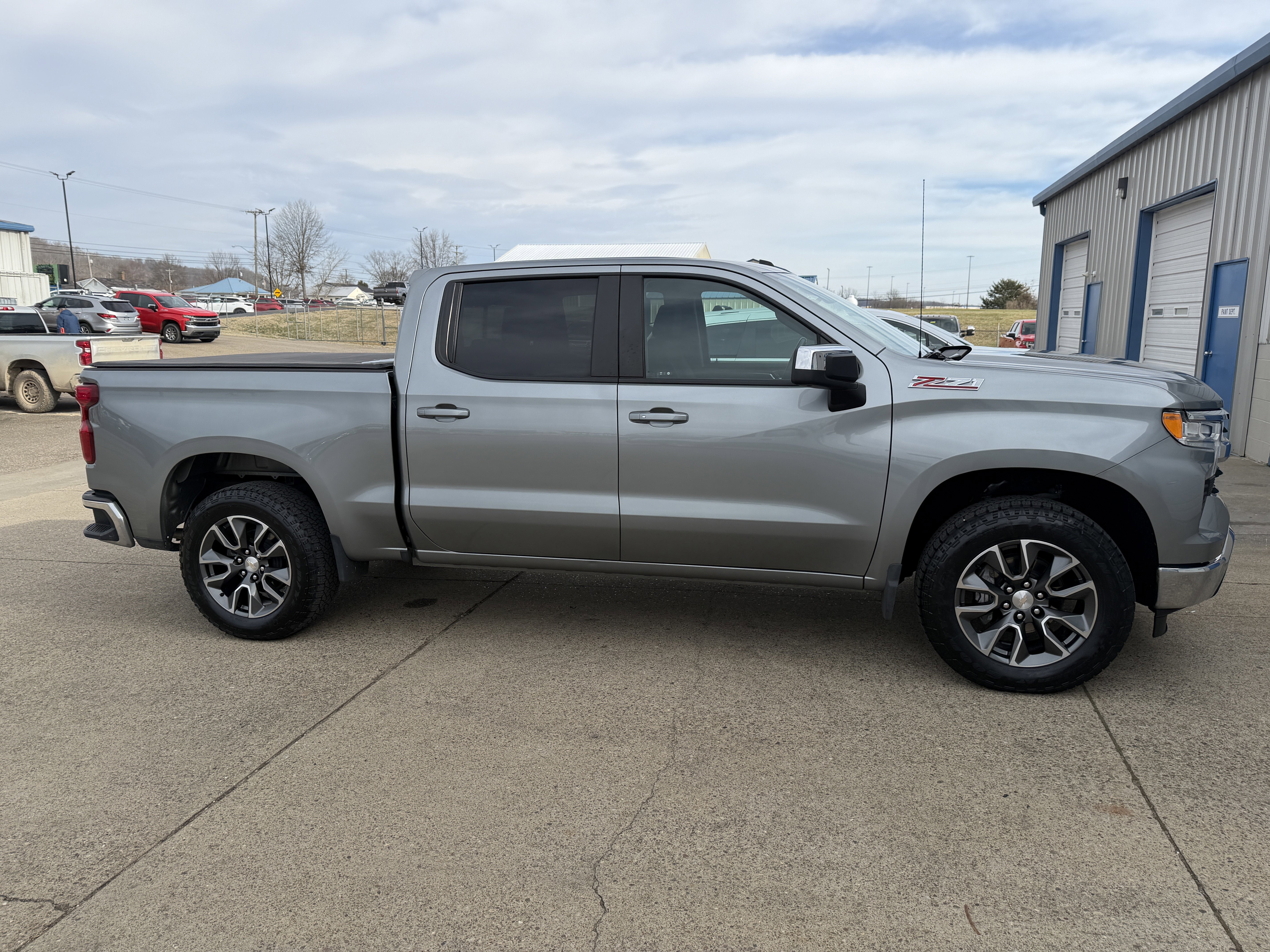 2024 Chevrolet Silverado 1500 LT