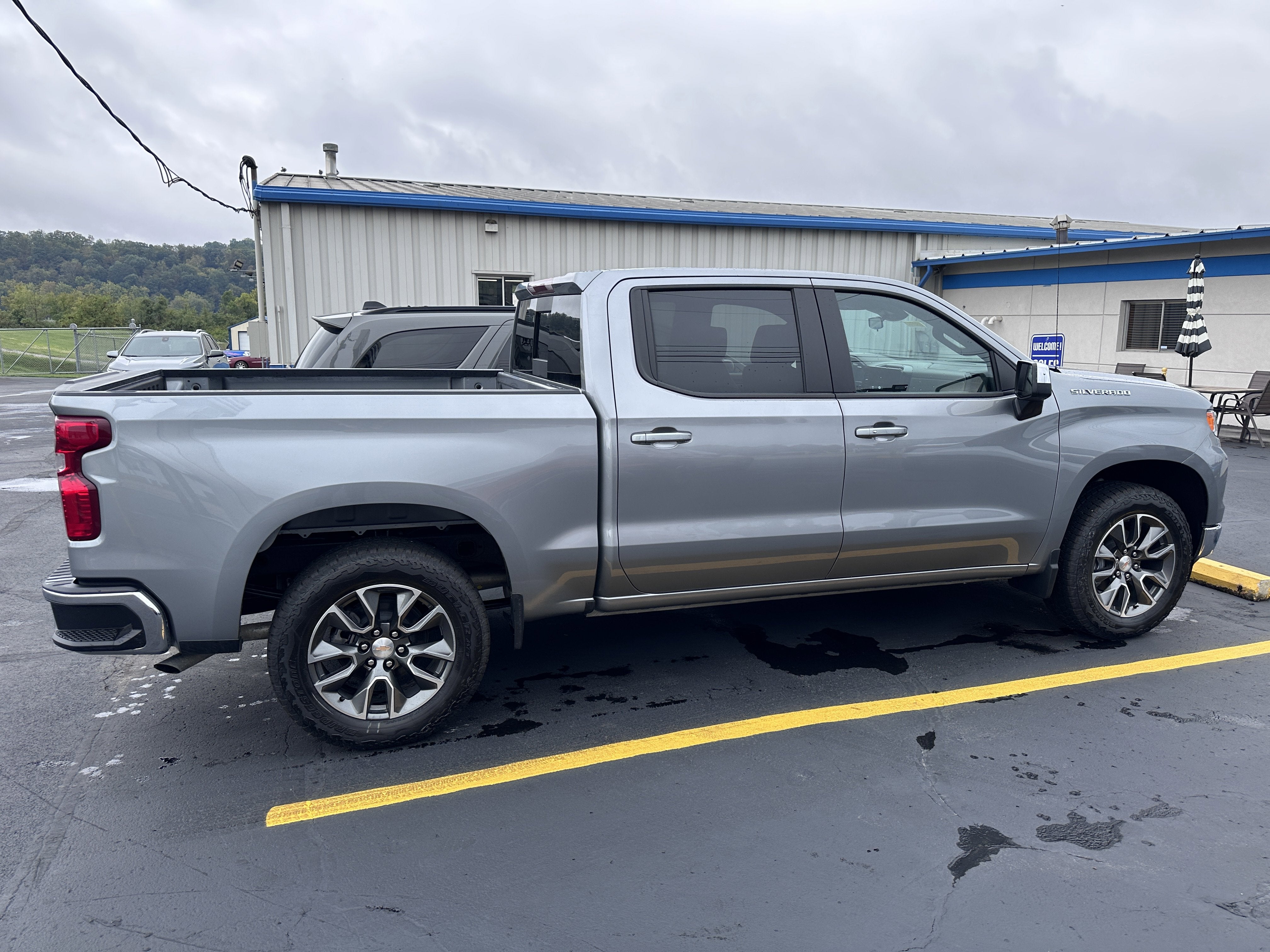 2025 Chevrolet Silverado 1500 LT