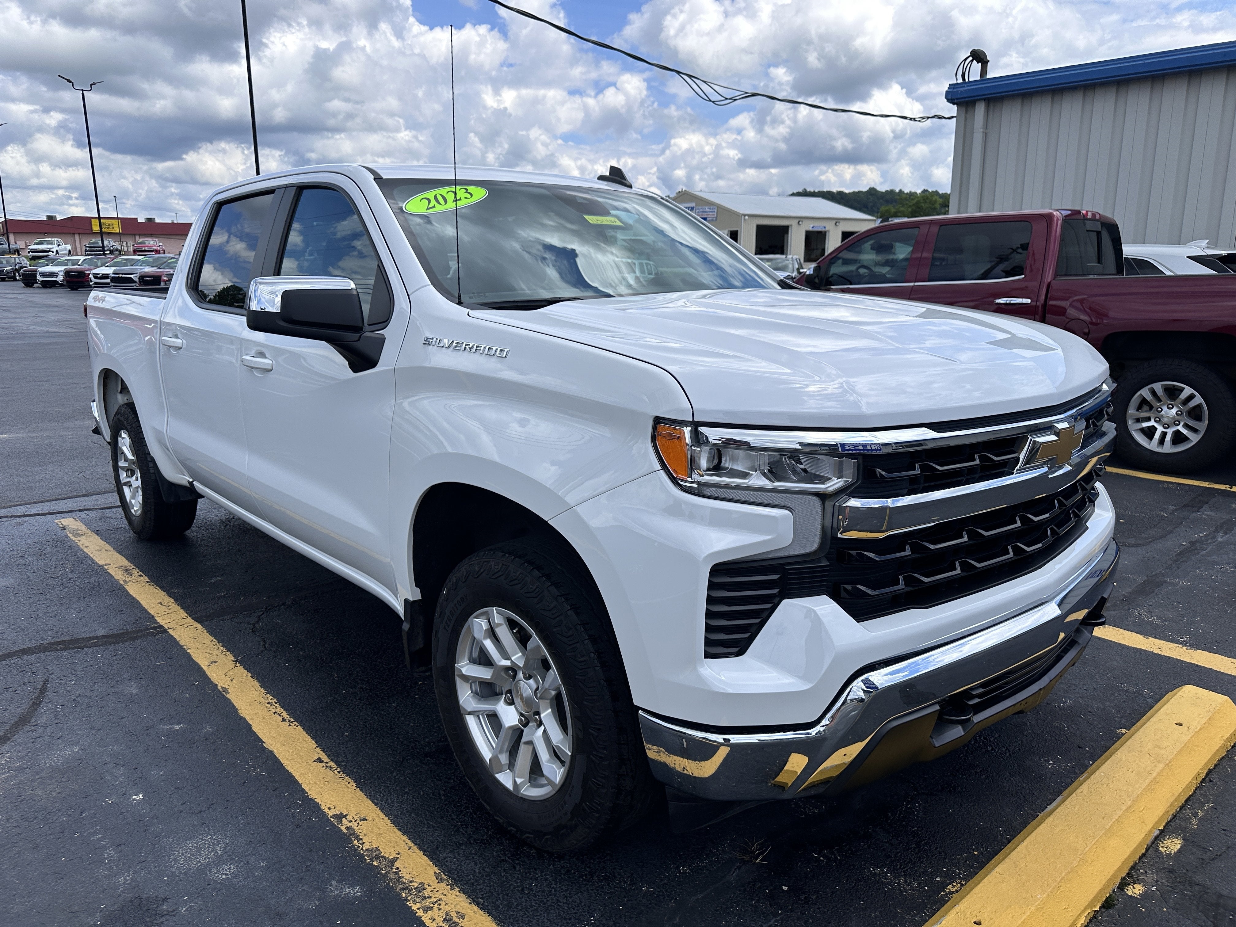 2023 Chevrolet Silverado 1500 LT (2FL)
