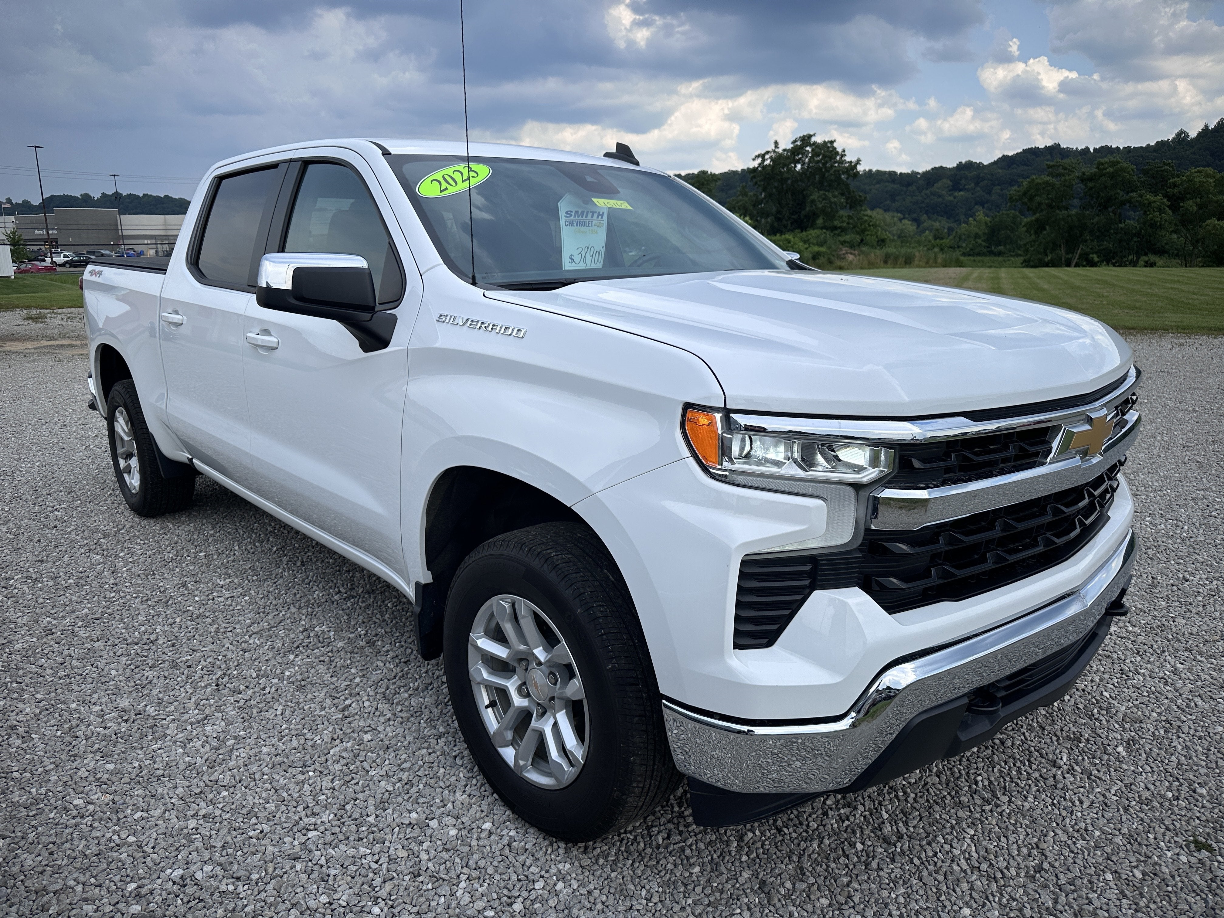 2023 Chevrolet Silverado 1500 LT (2FL)