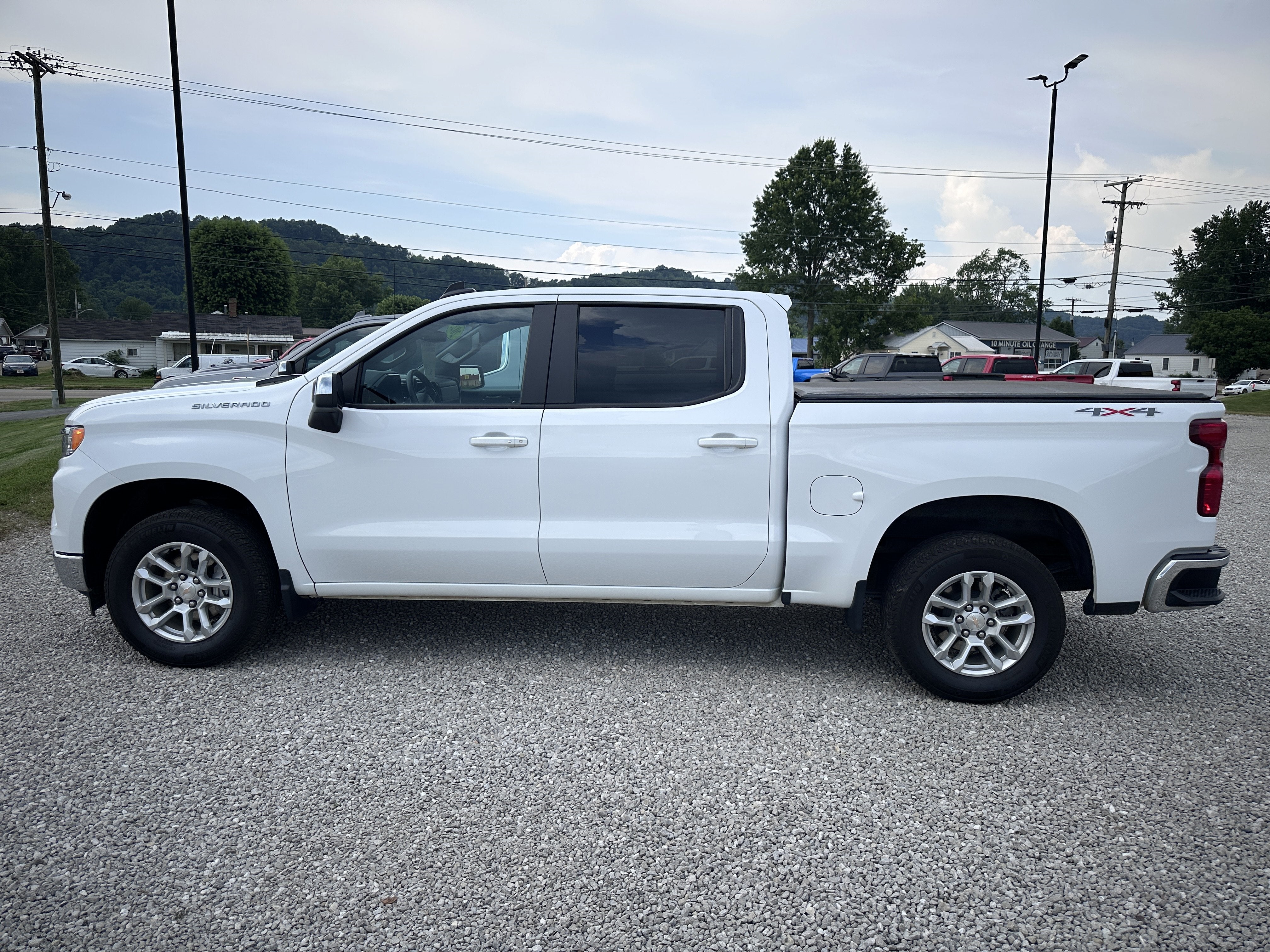 2023 Chevrolet Silverado 1500 LT (2FL)