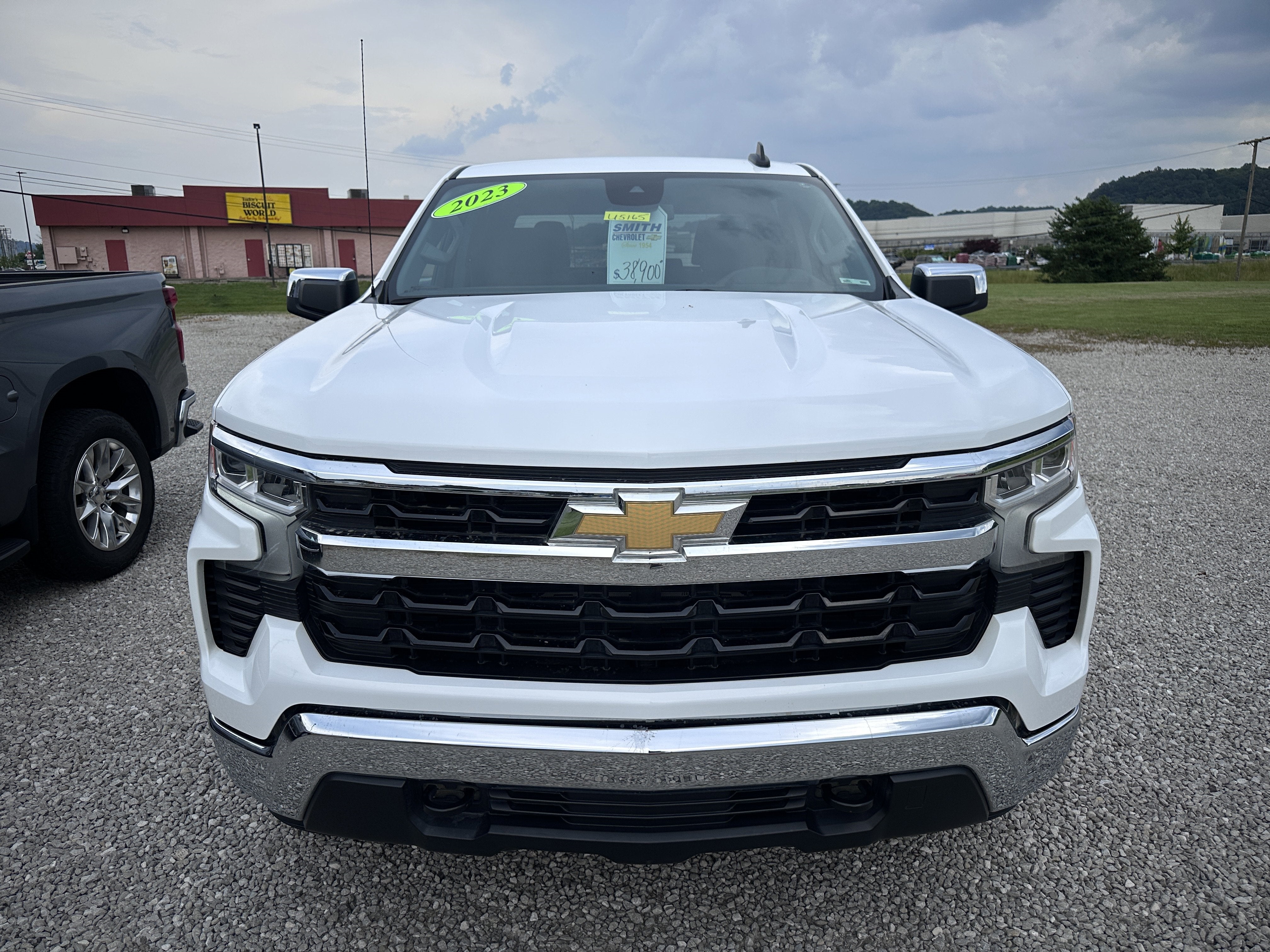 2023 Chevrolet Silverado 1500 LT (2FL)