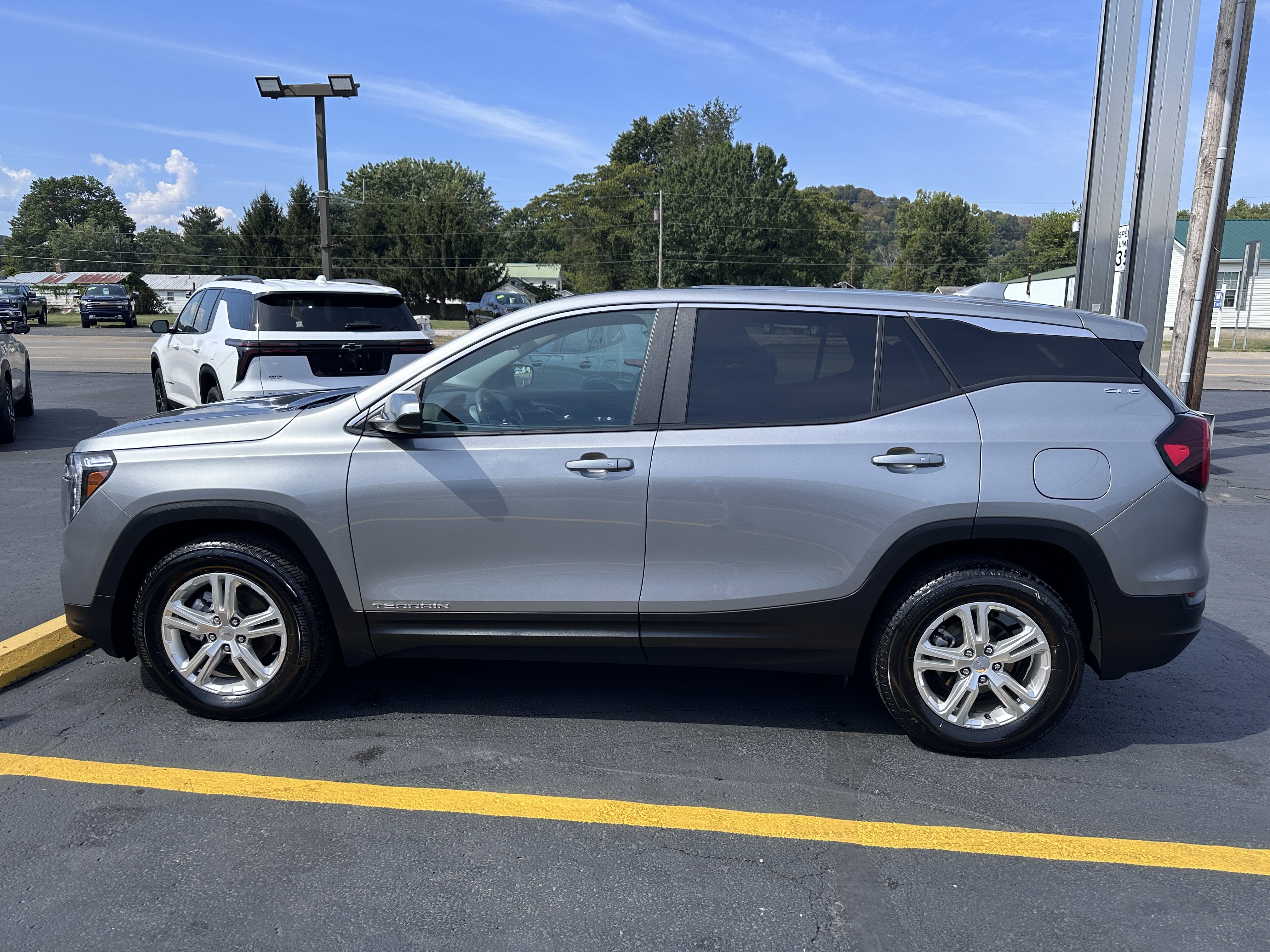 2024 GMC Terrain SLE