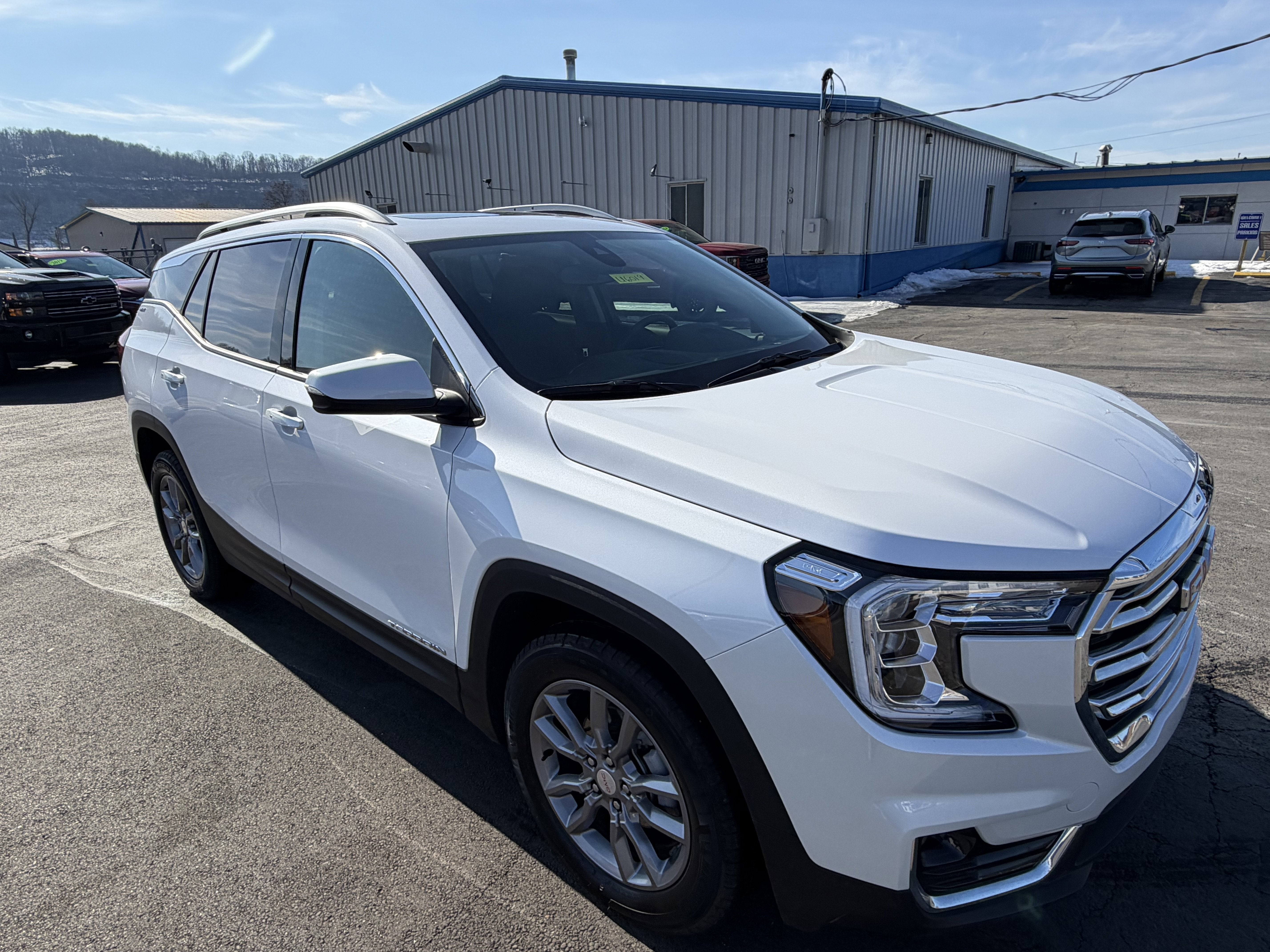 2024 GMC Terrain SLT