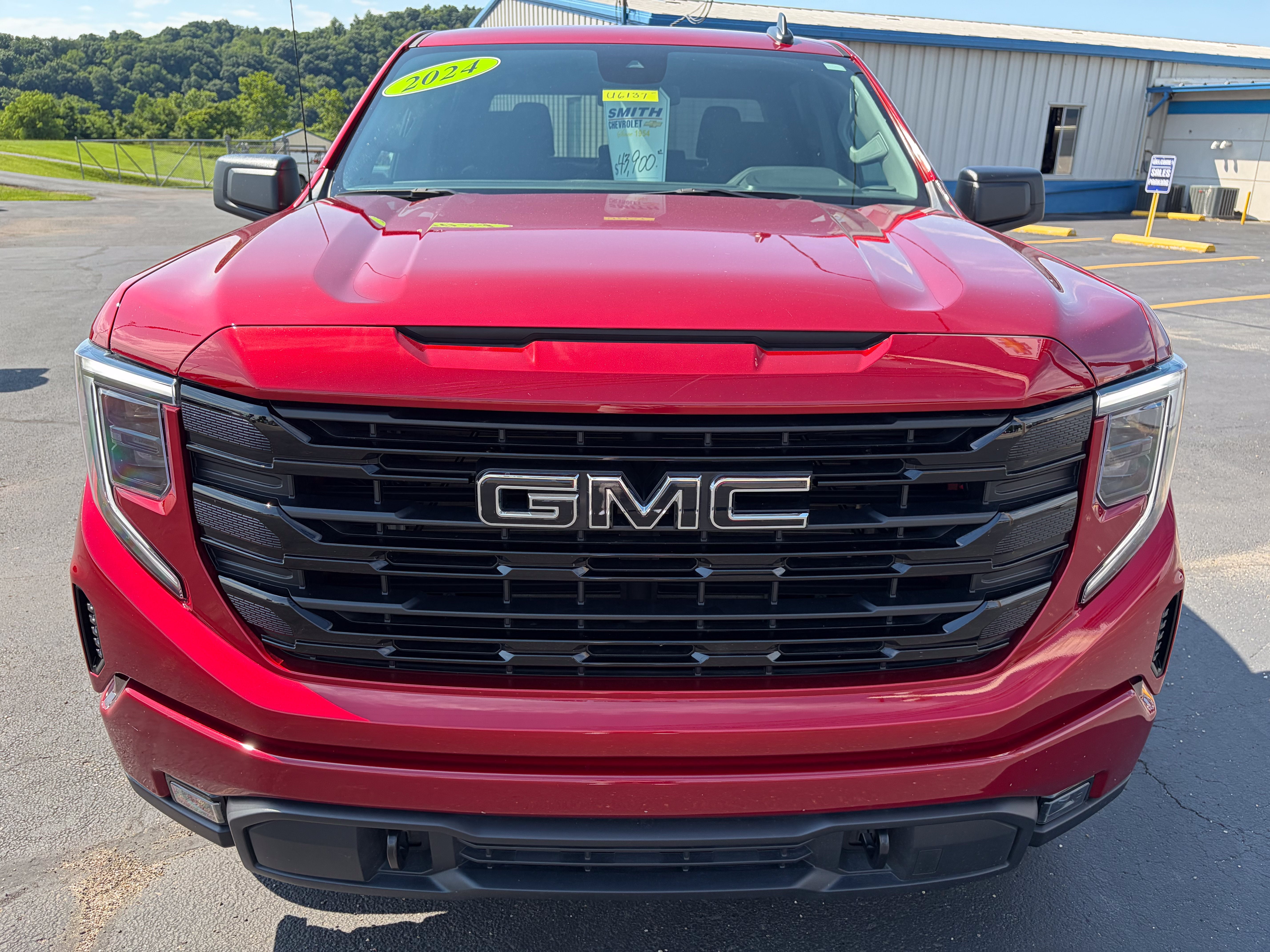 2024 GMC Sierra 1500 Elevation