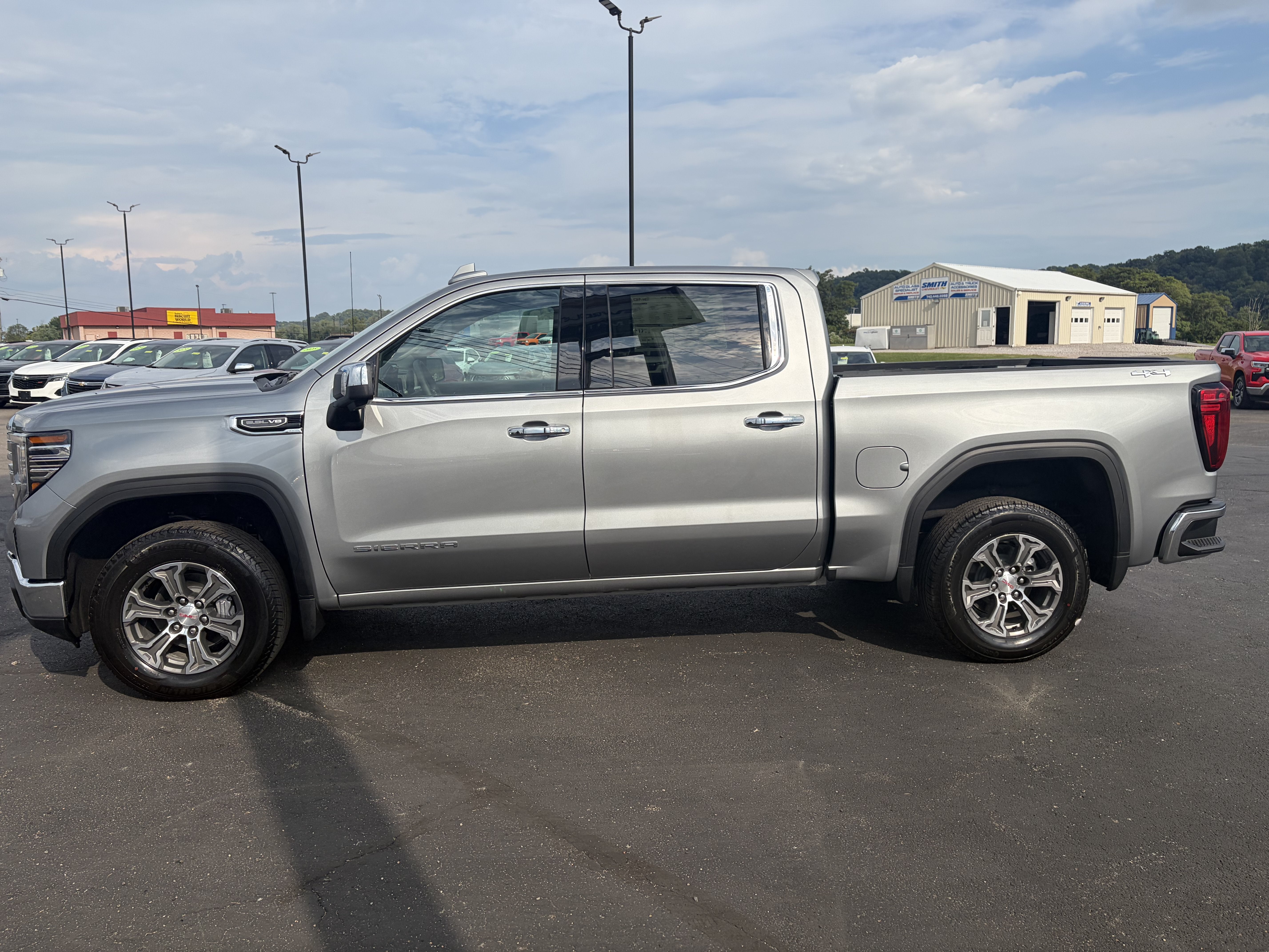 2026 GMC Sierra 1500 SLT