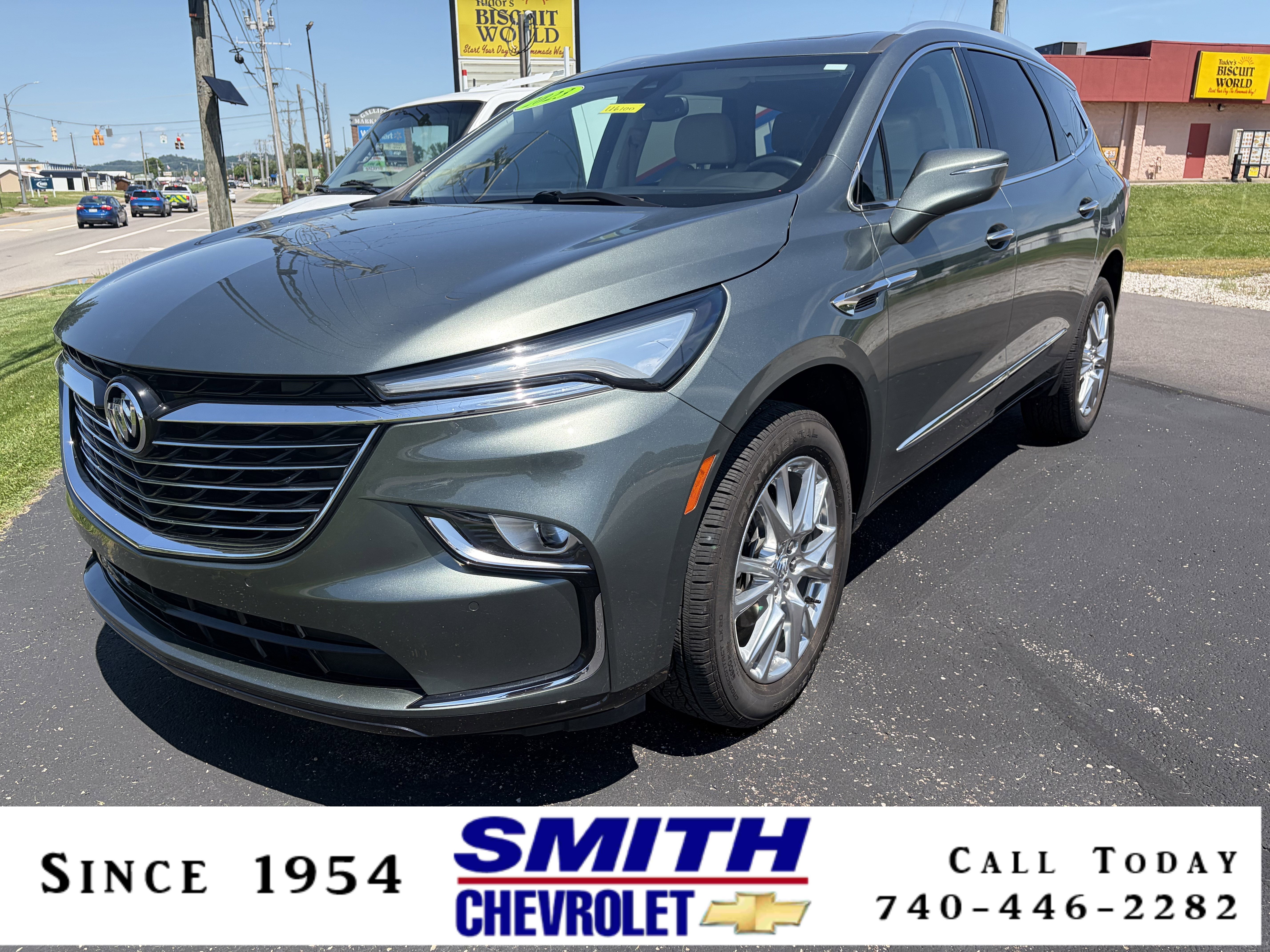 2023 Buick Enclave Essence