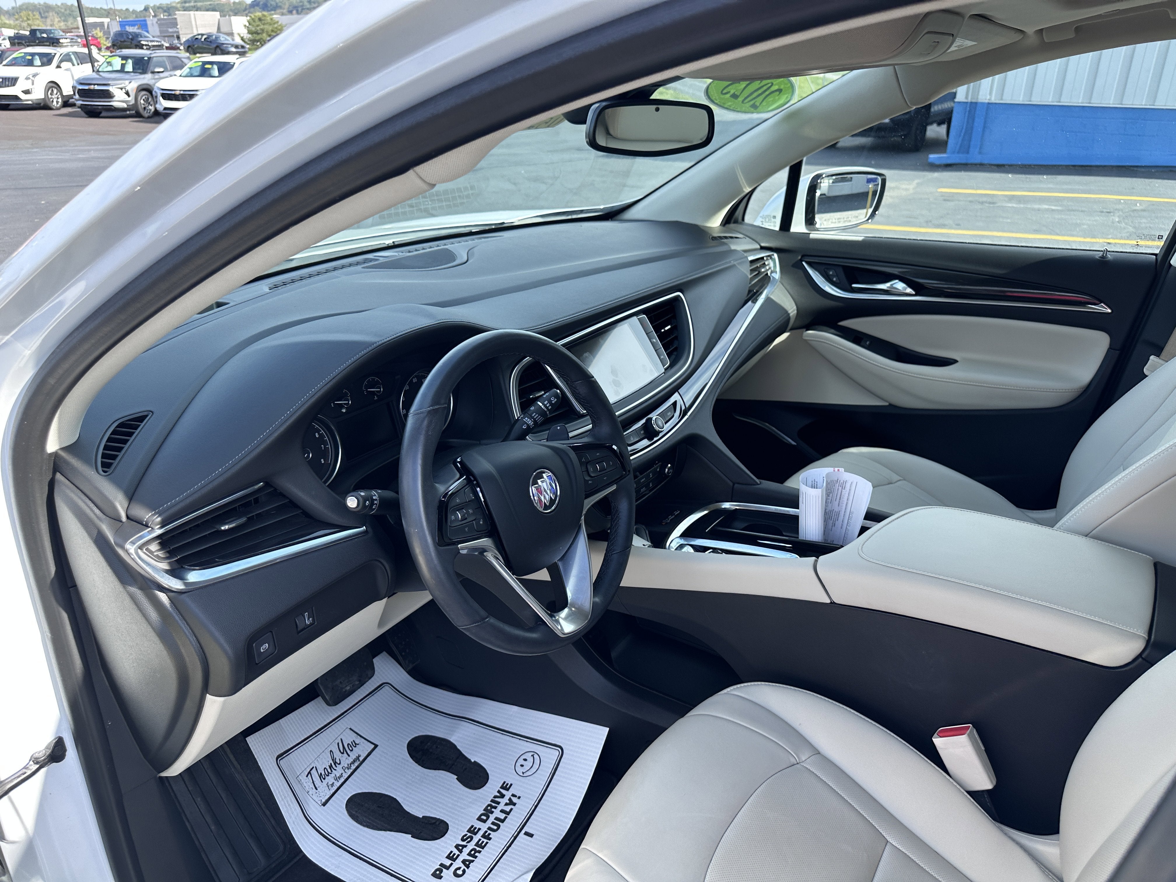 2023 Buick Enclave Essence