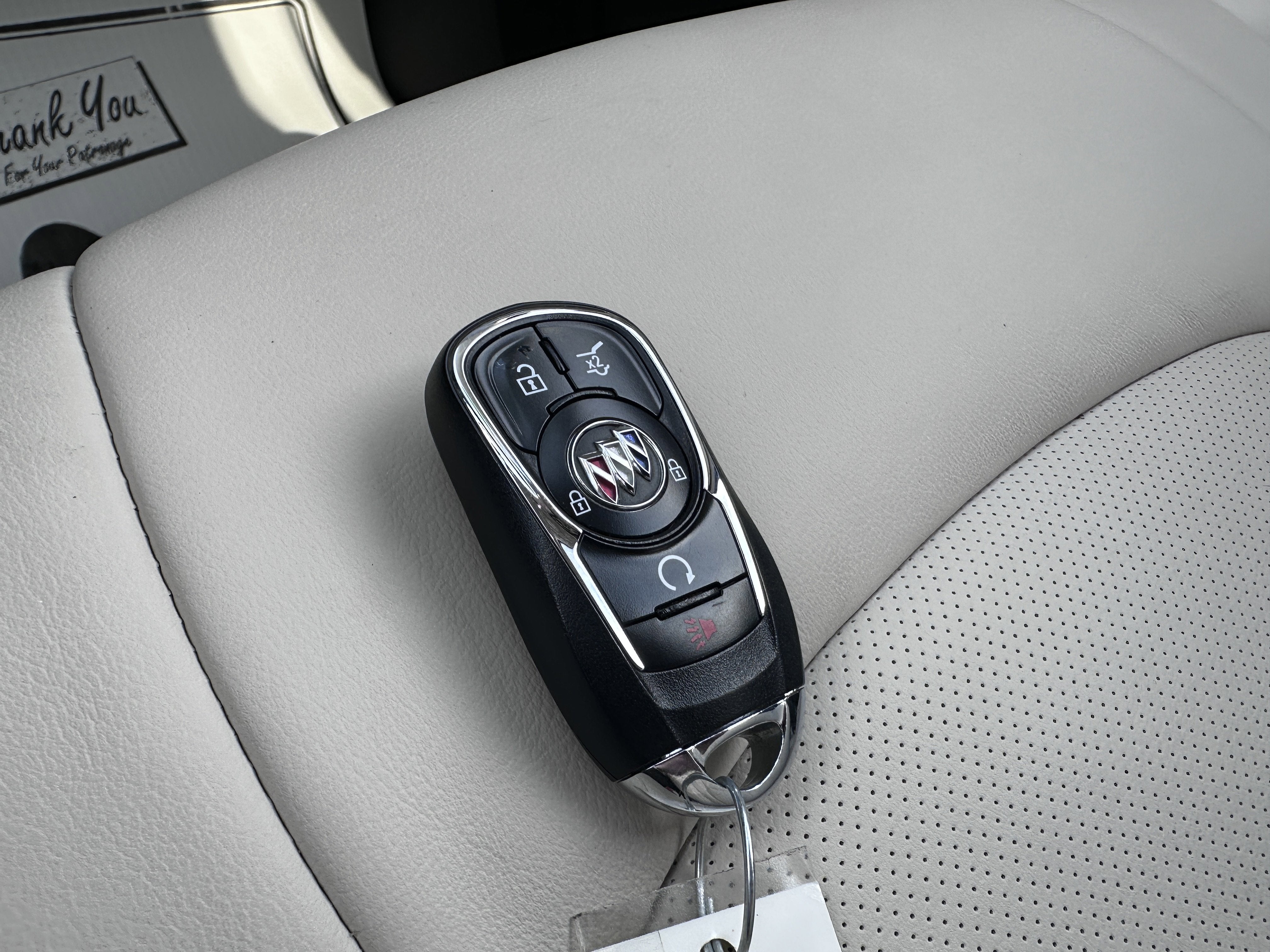 2023 Buick Enclave Essence