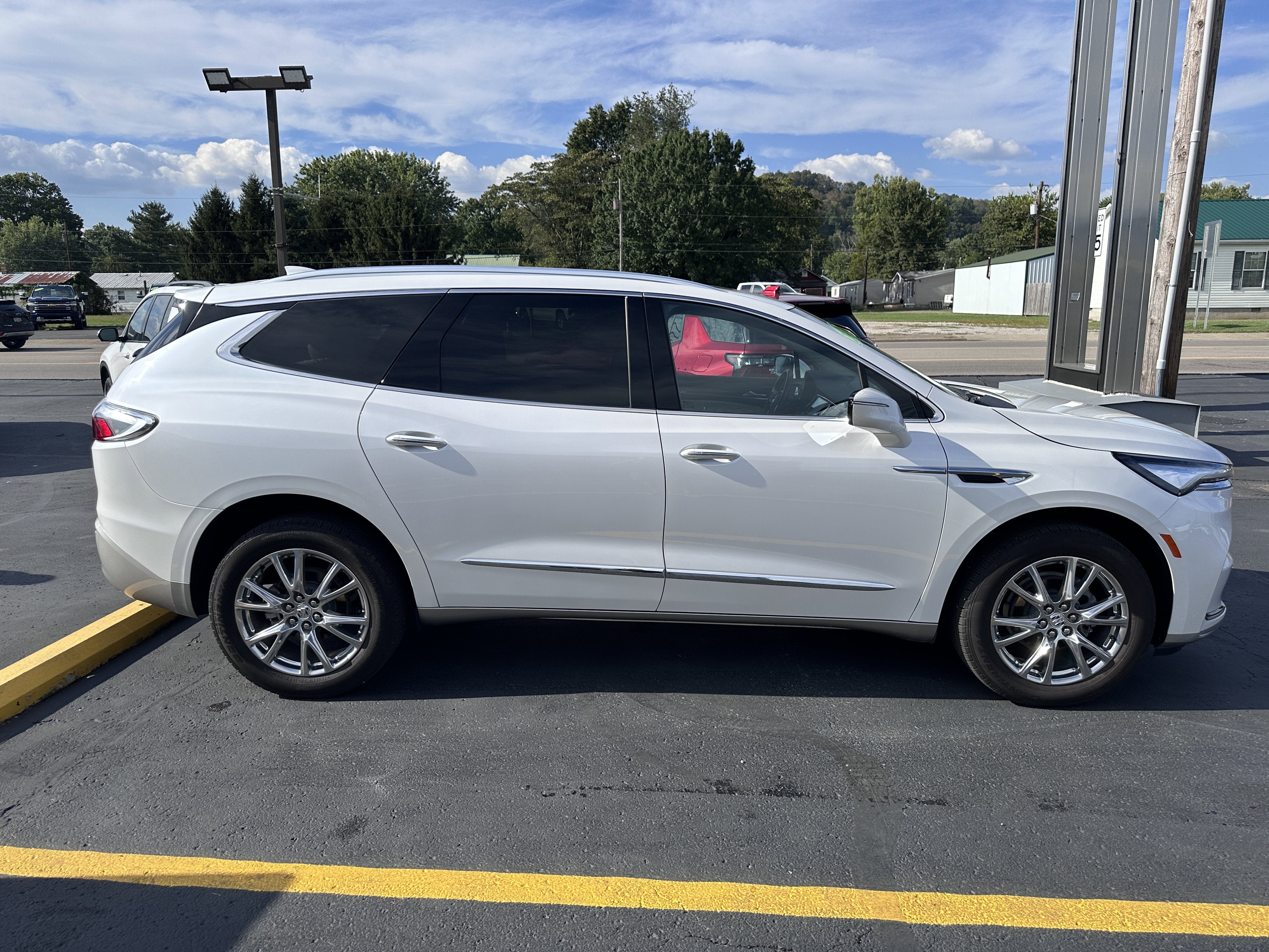 2023 Buick Enclave Essence