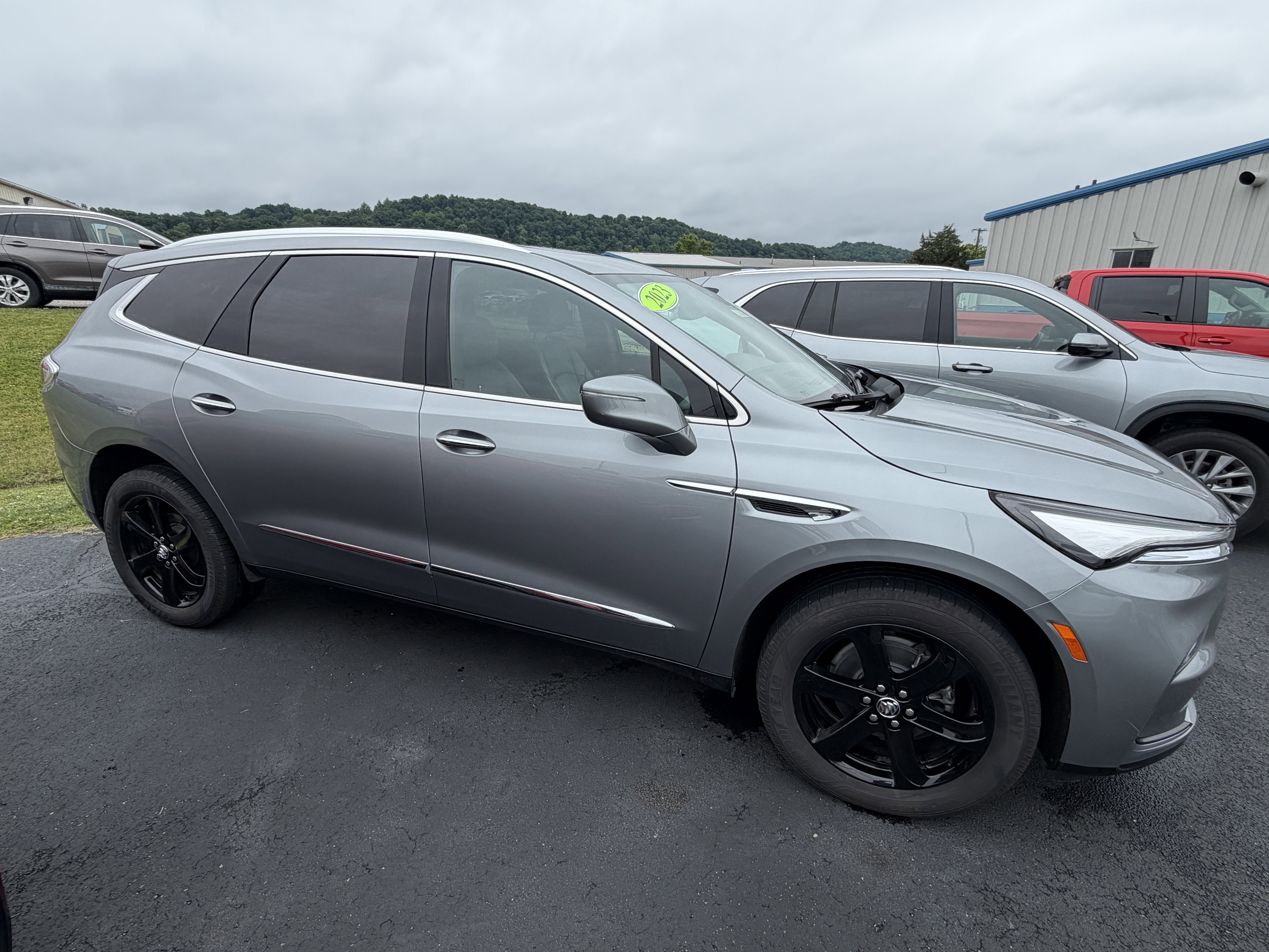 2023 Buick Enclave Essence
