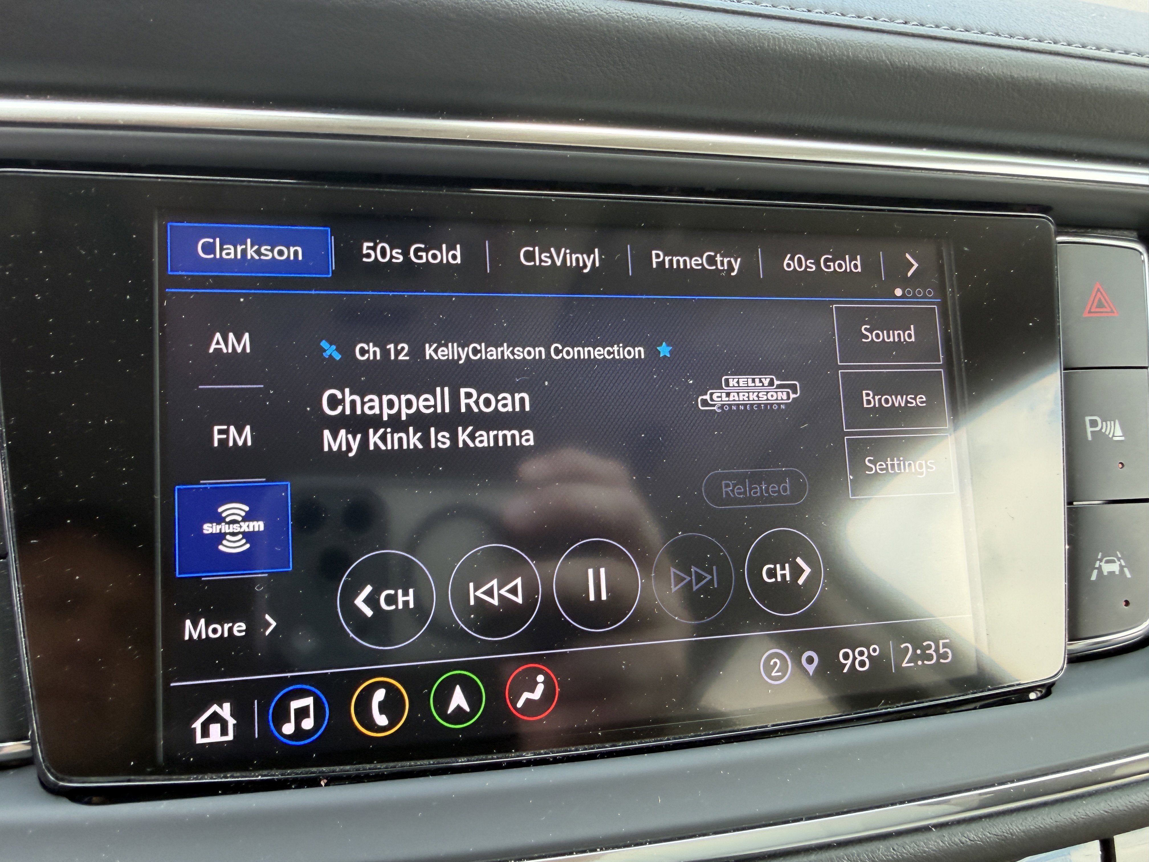 2023 Buick Enclave Essence