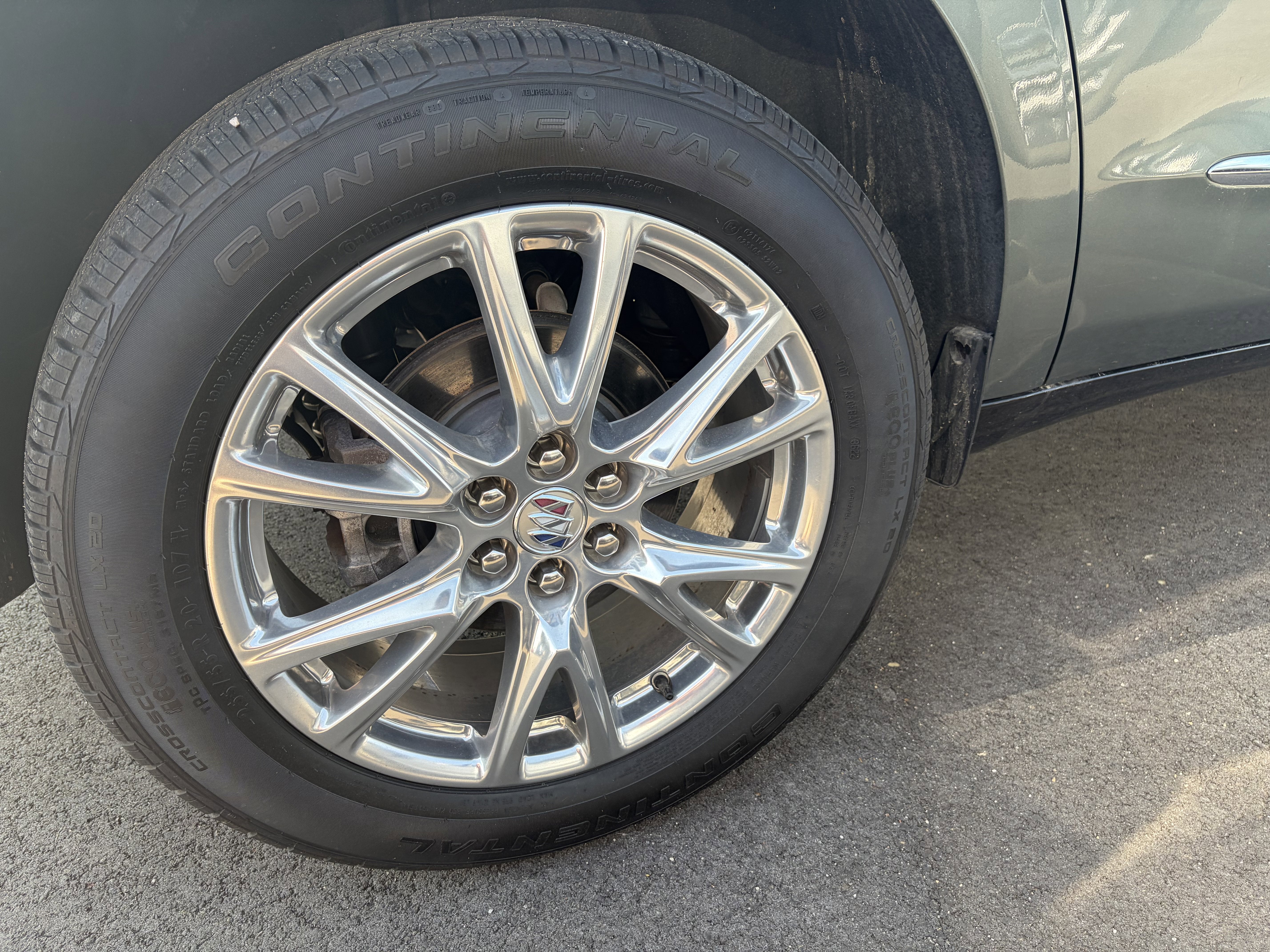 2023 Buick Enclave Essence