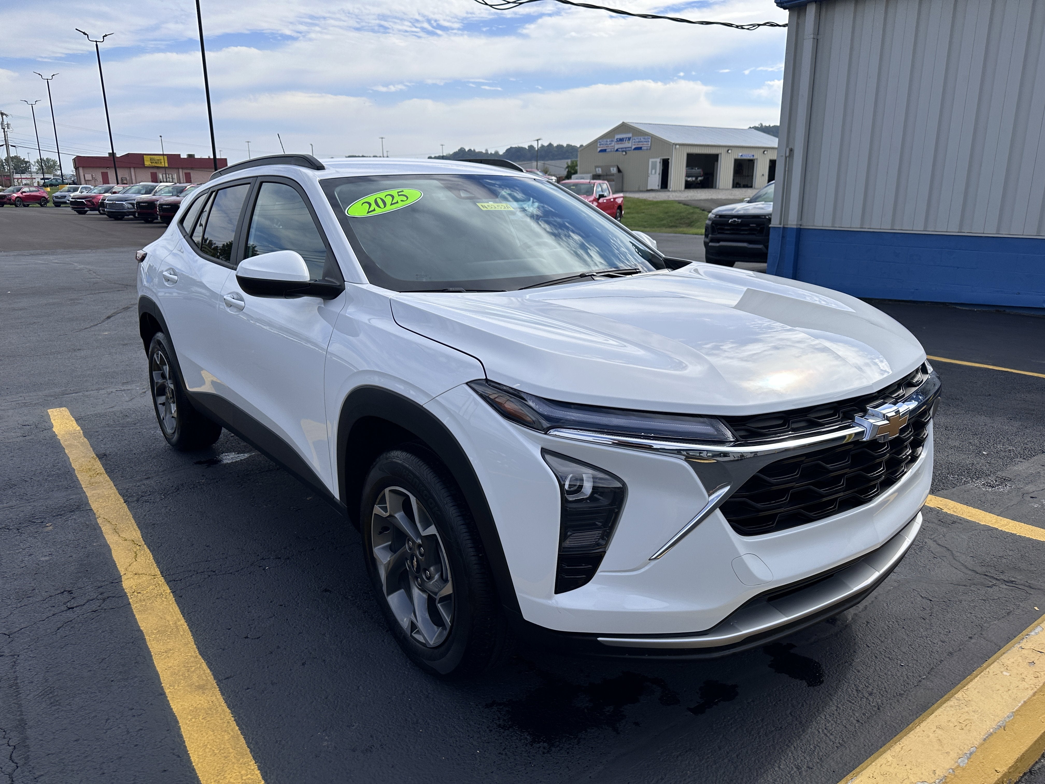 2025 Chevrolet Trax LT