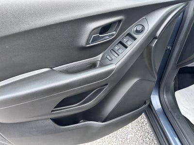 2022 Chevrolet Trax LS