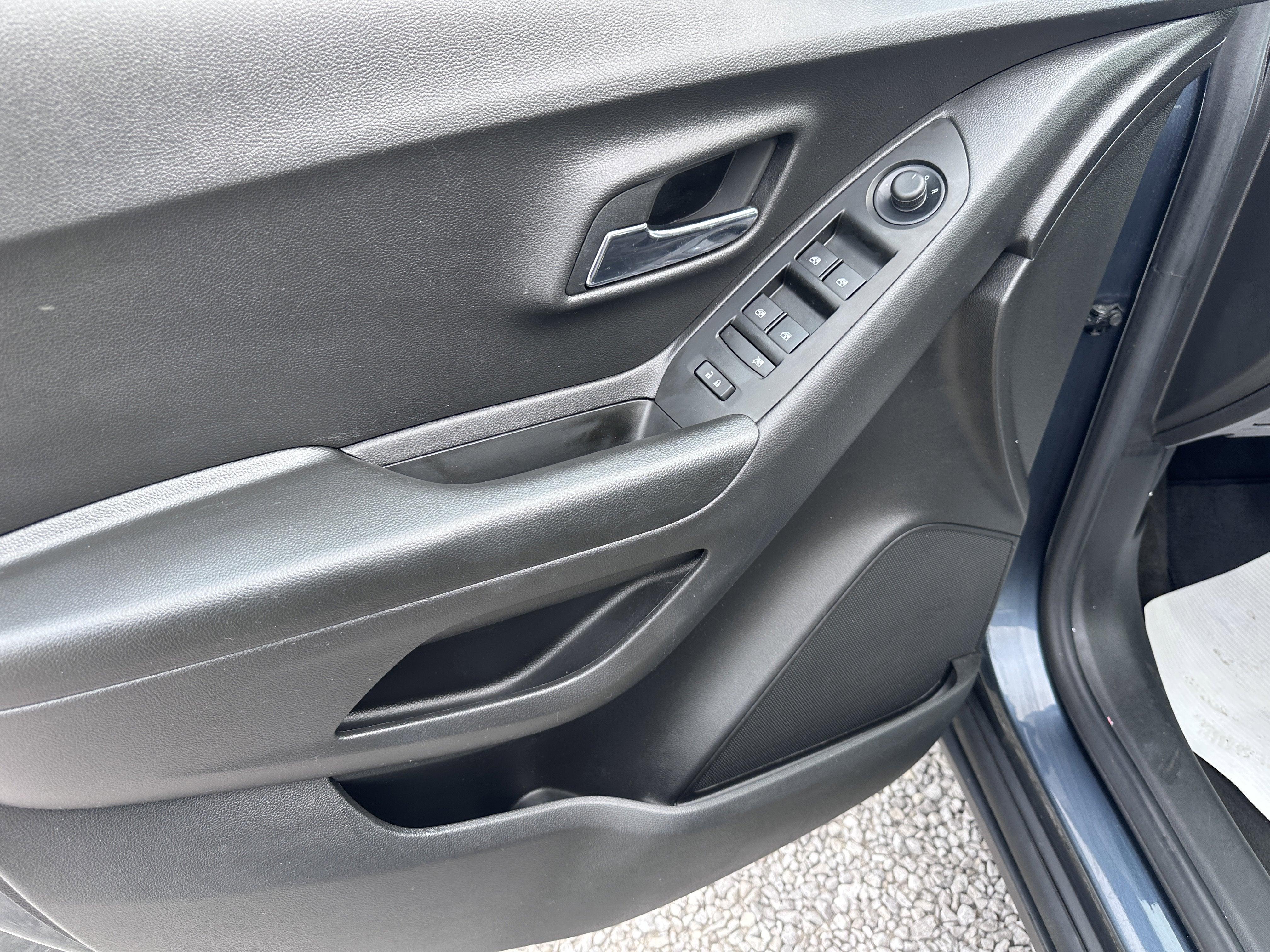 2022 Chevrolet Trax LS